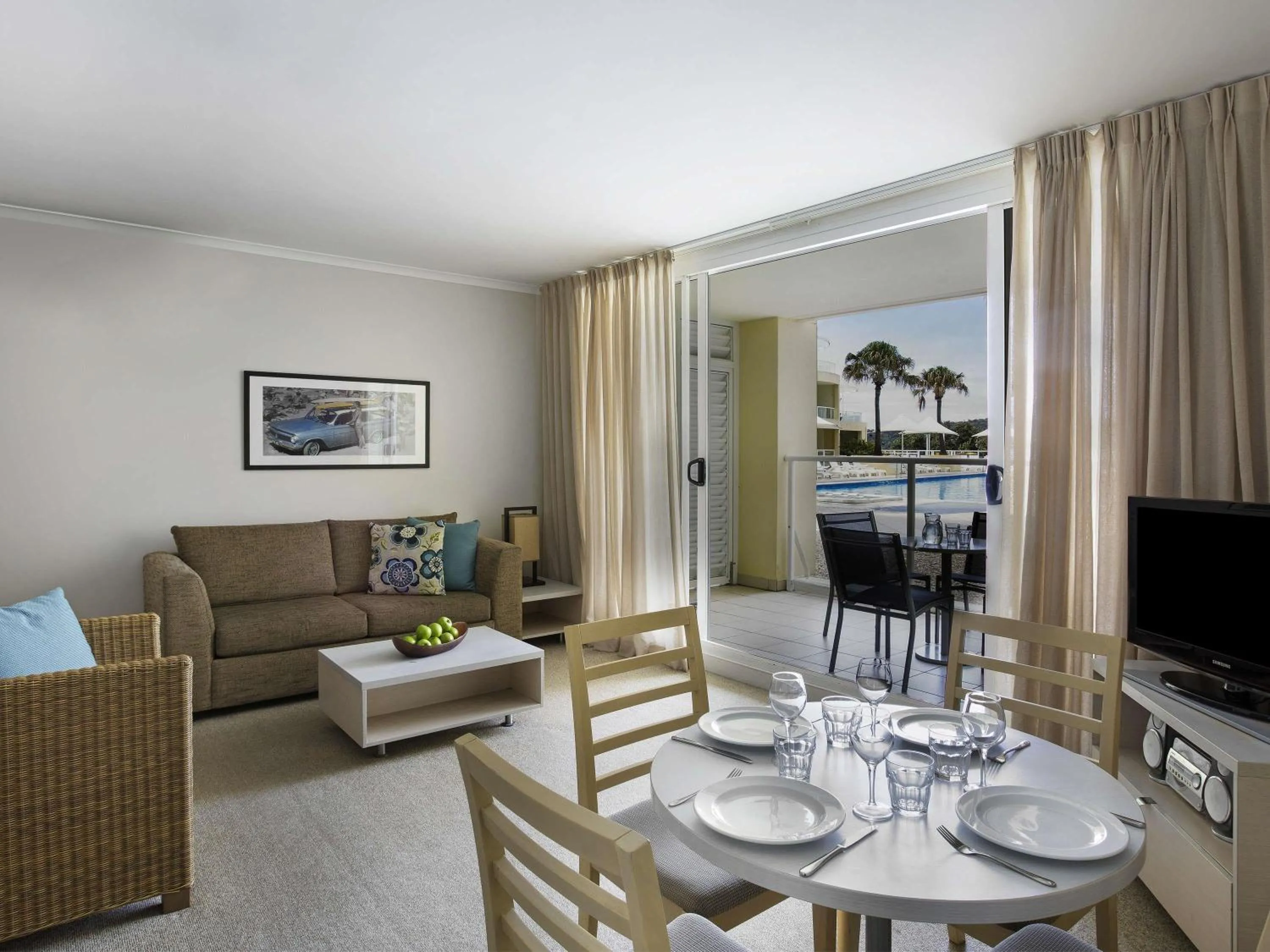 Bedroom in Mantra Ettalong Beach