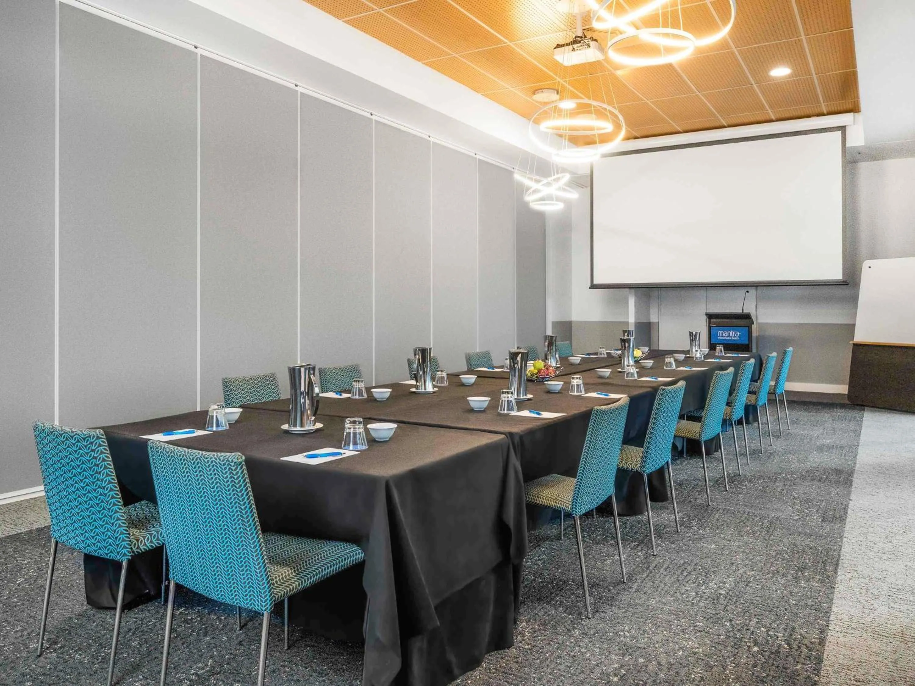 Meeting/conference room in Mantra Mooloolaba Beach
