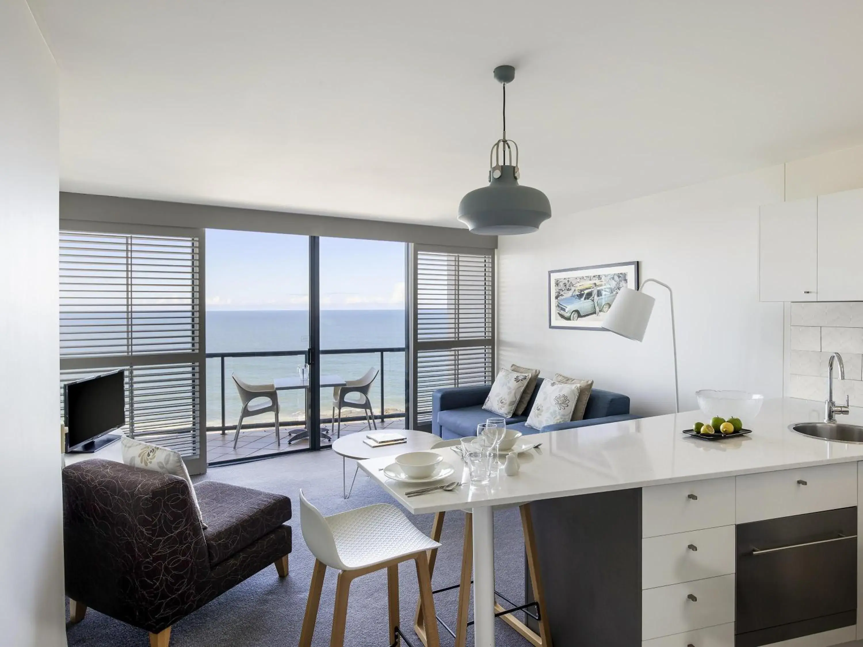 One-Bedroom Ocean Superior in Mantra Mooloolaba Beach One-Bedroom Ocean Superior in Mantra Mooloolaba Beach