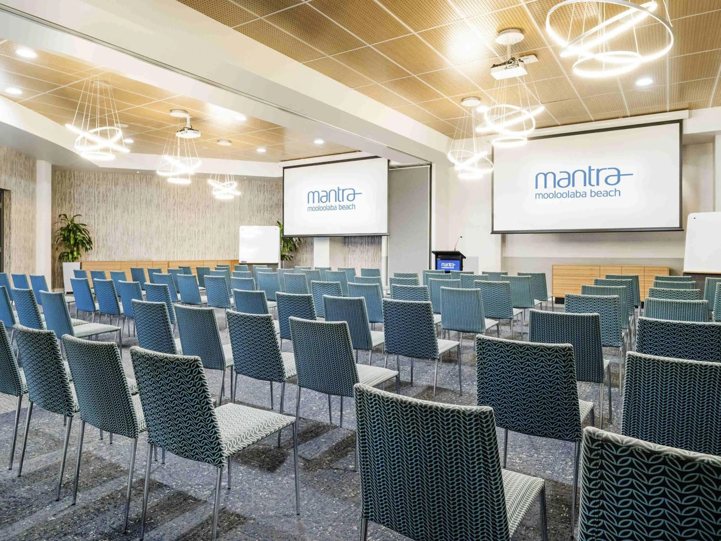 Meeting/conference room in Mantra Mooloolaba Beach