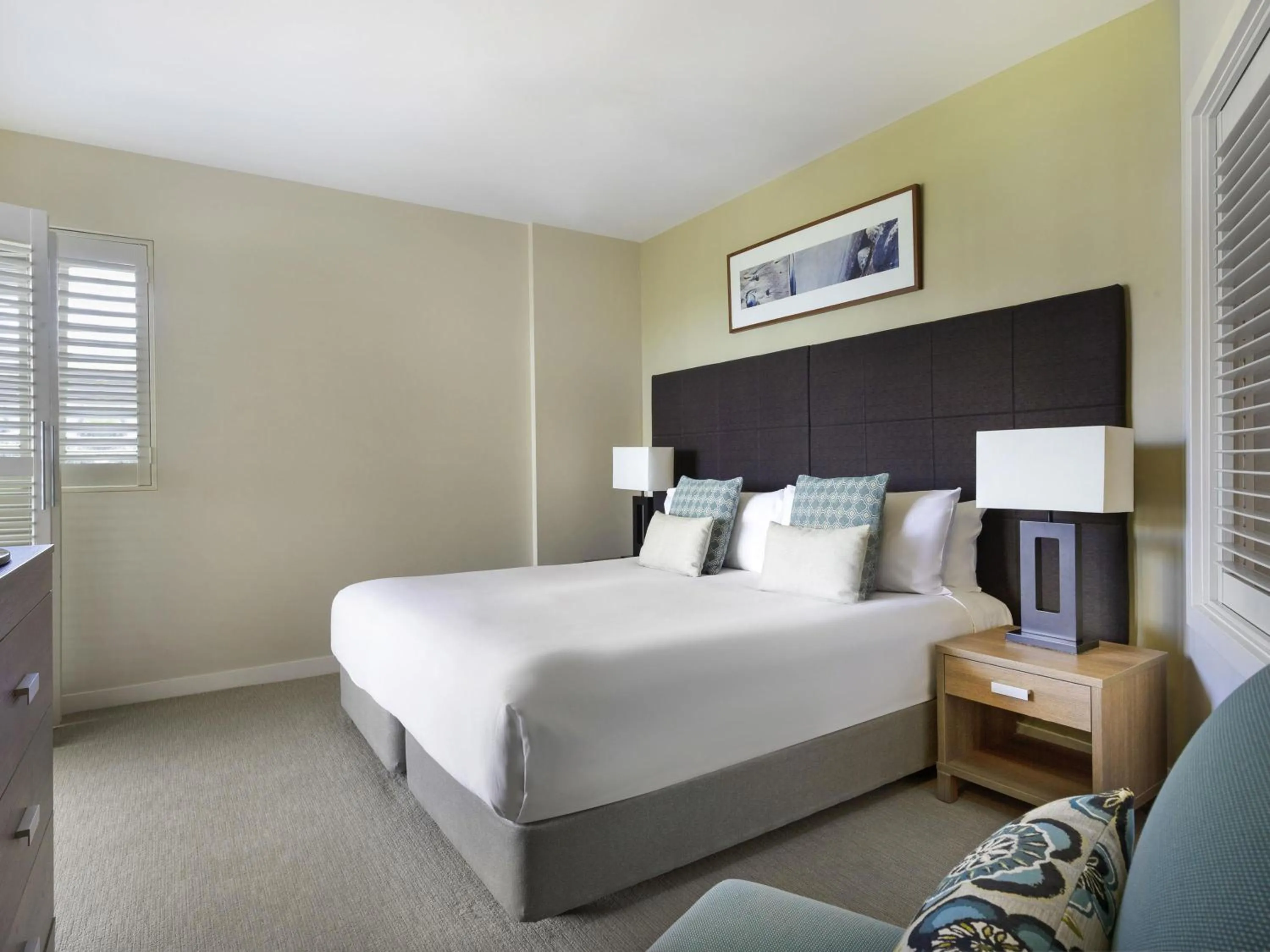 Bedroom, Bed in Mantra on Salt Beach