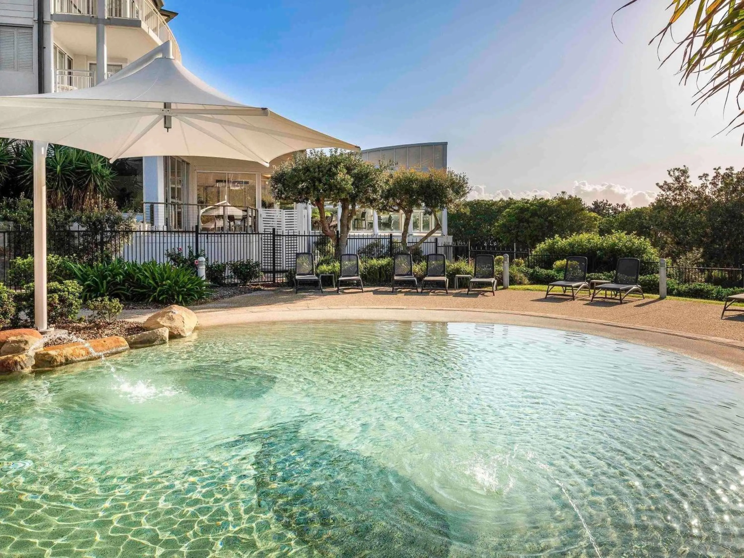 Property building in Mantra on Salt Beach