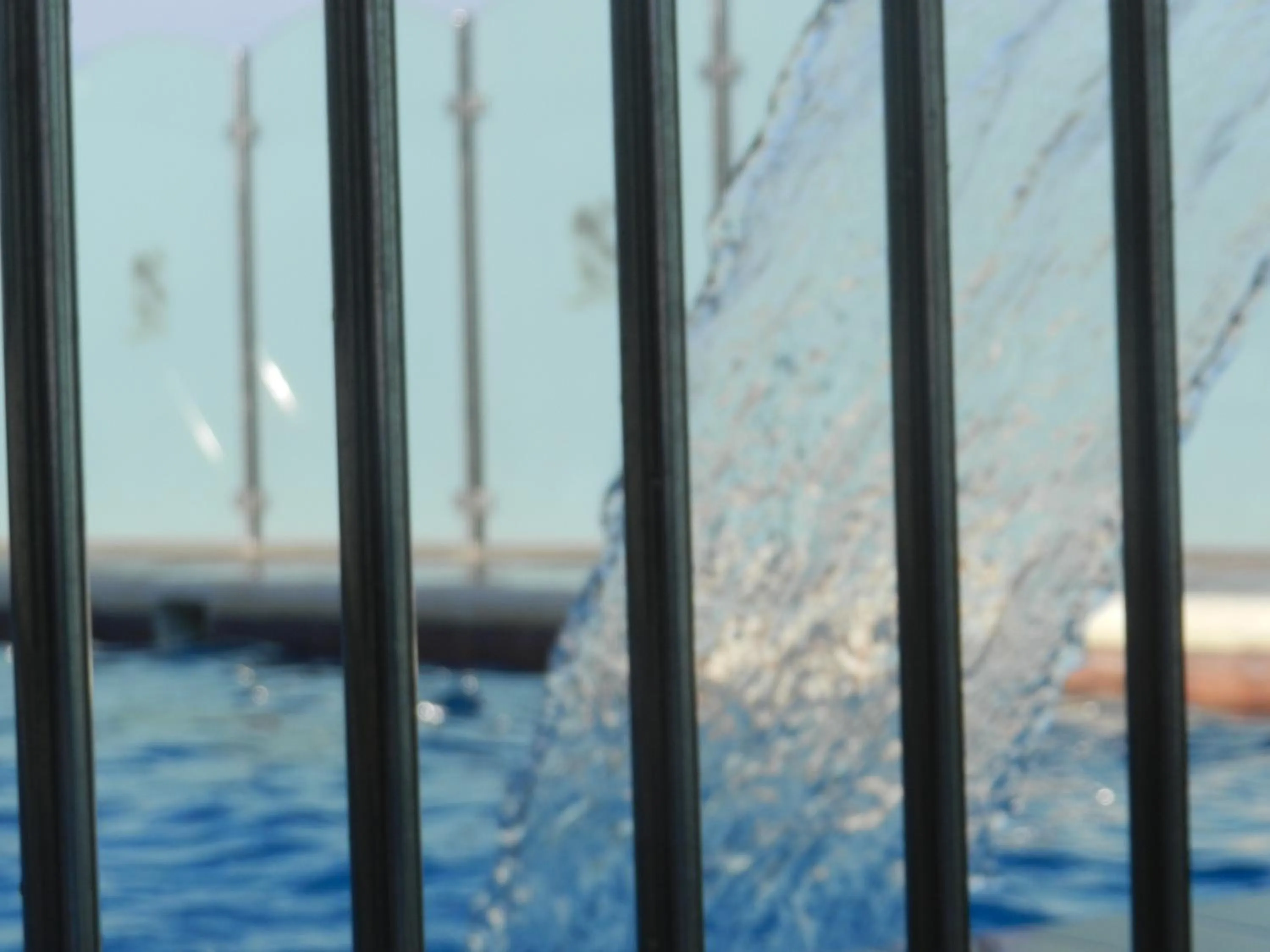 Swimming pool in Hotel Apartamento Martín Alonso Pinzón
