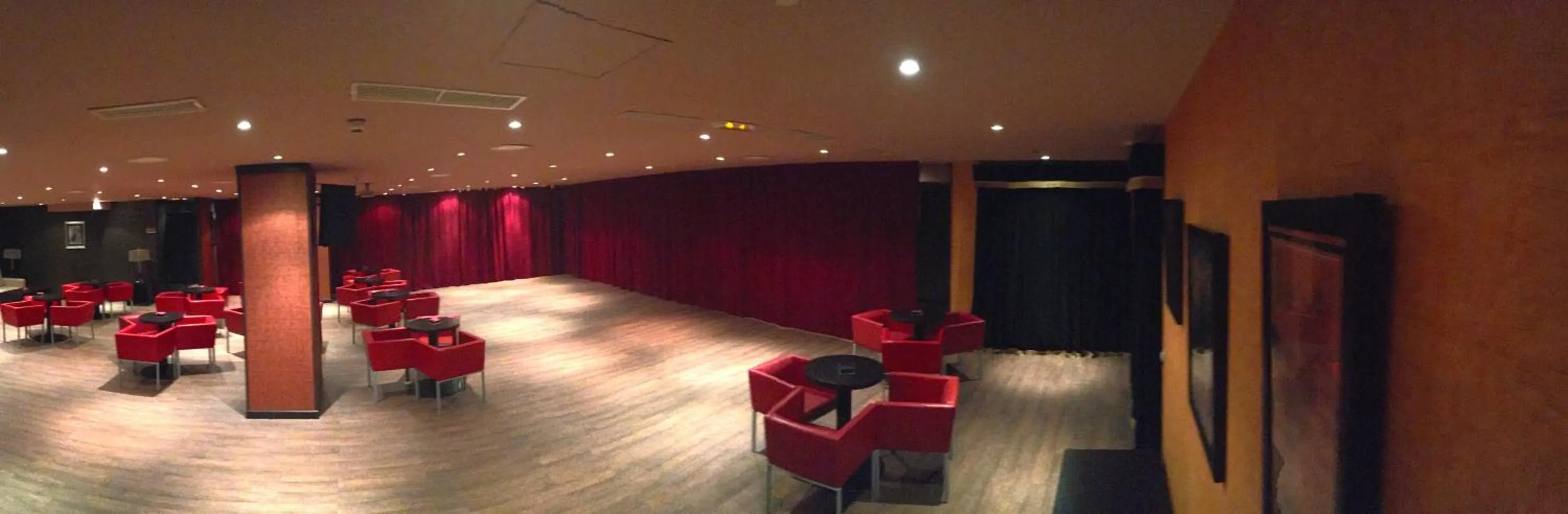 Business facilities in Hotel Apartamento Martín Alonso Pinzón