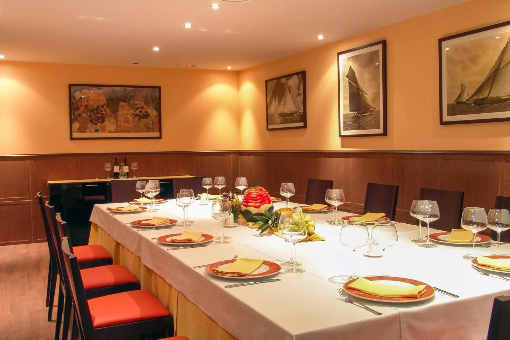 Restaurant/places to eat in Hotel Apartamento Martín Alonso Pinzón