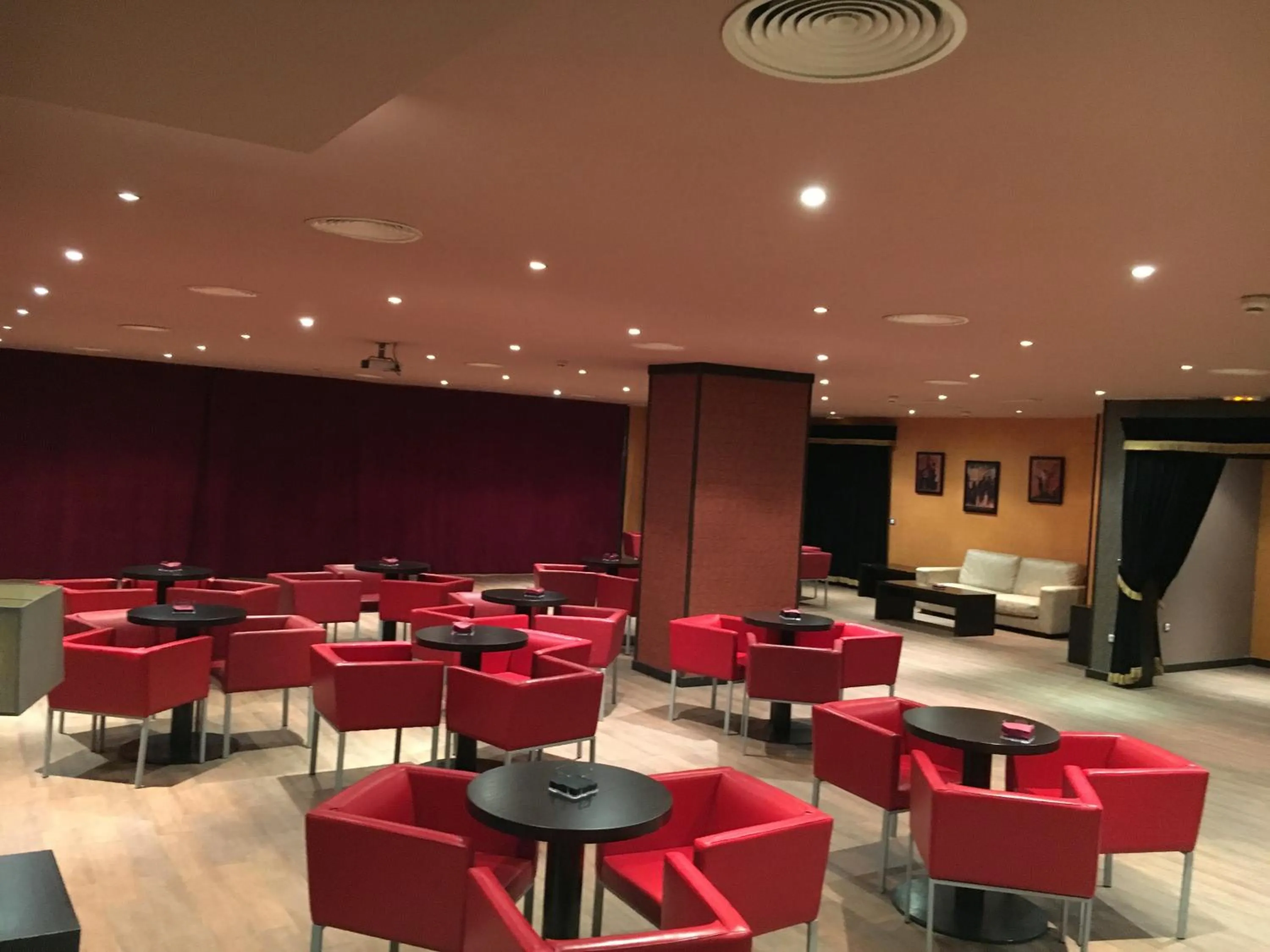 Business facilities in Hotel Apartamento Martín Alonso Pinzón