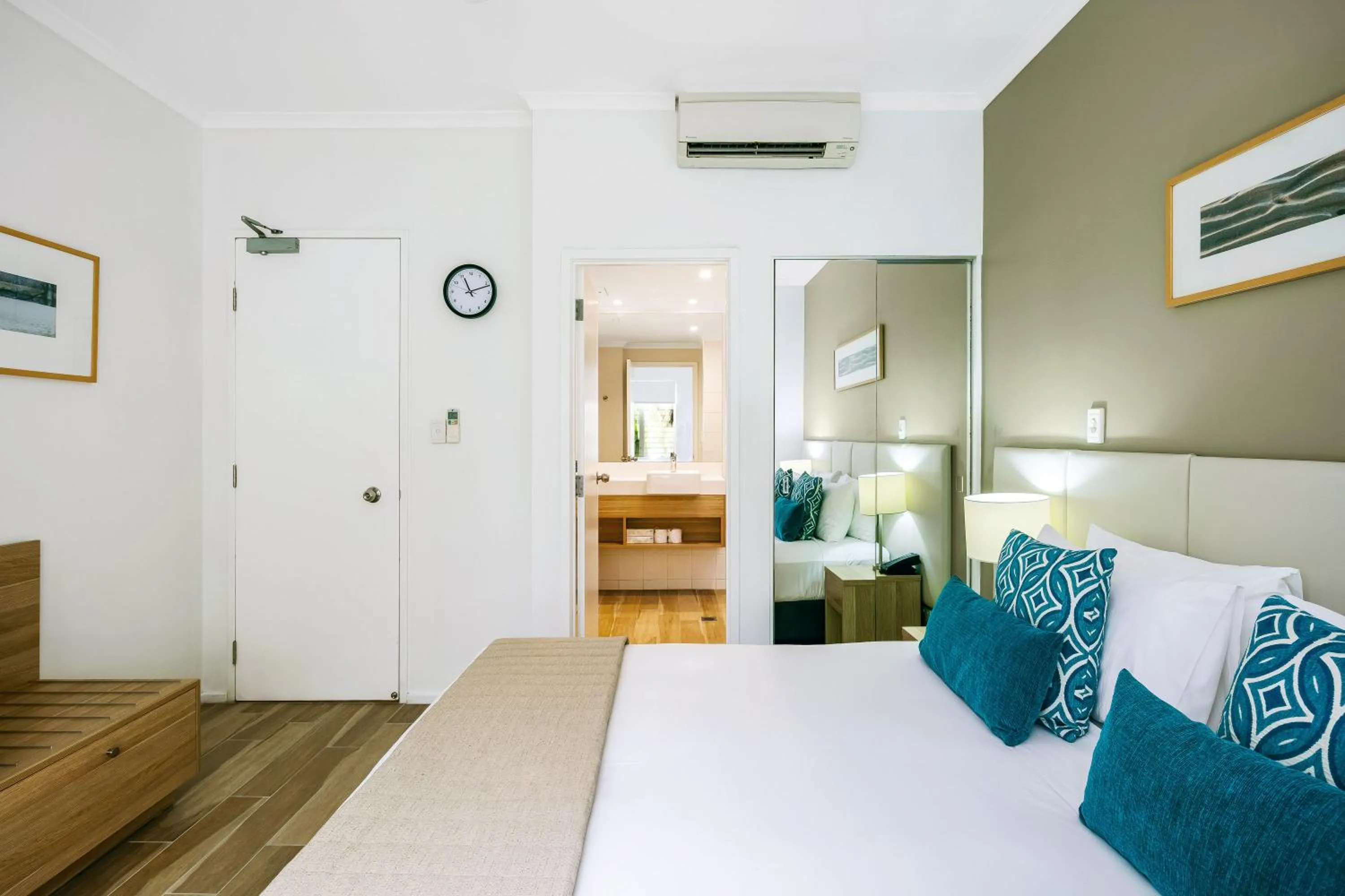 Bed in Mantra PortSea