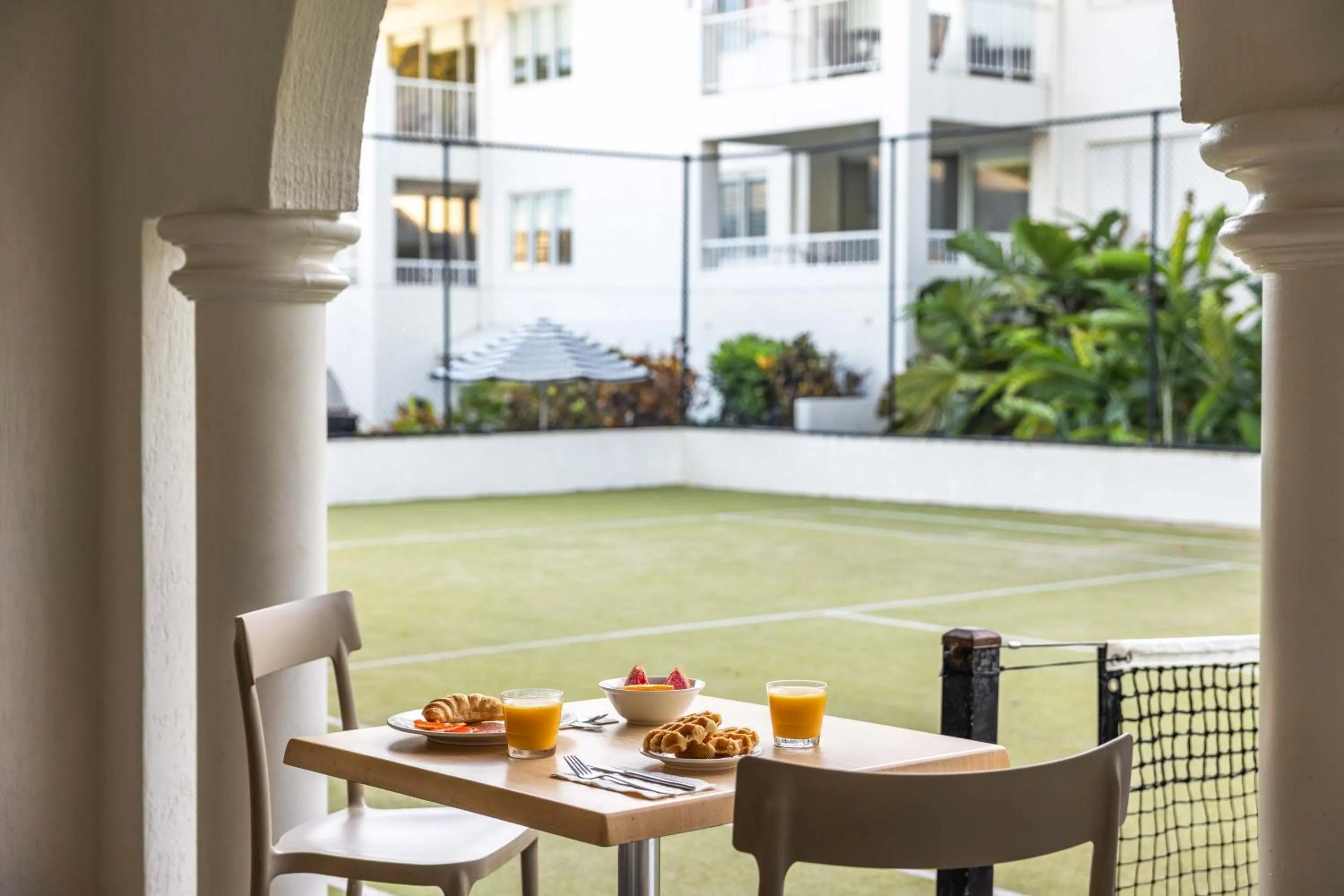 Restaurant/places to eat in Mantra PortSea