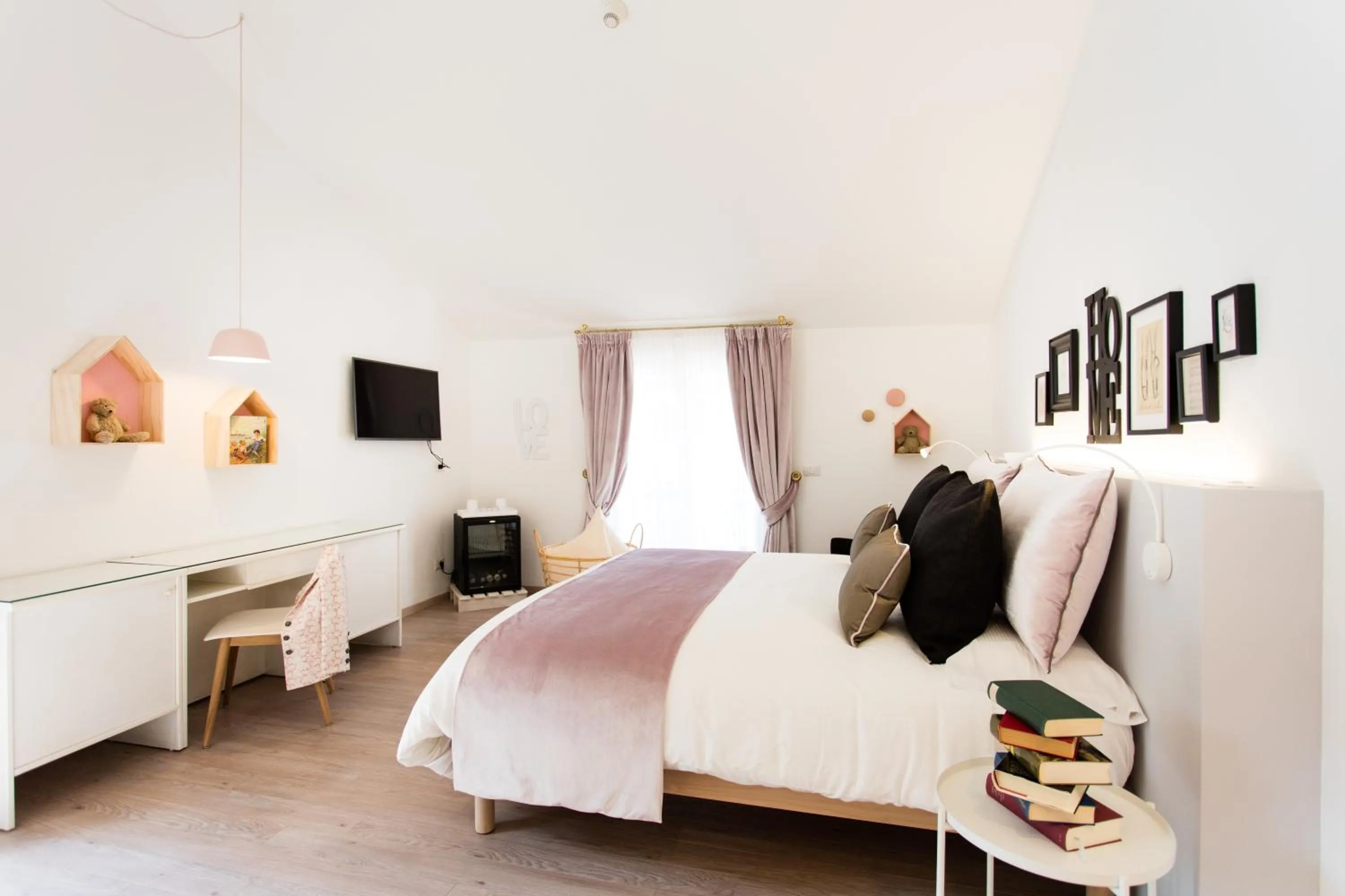 Photo of the whole room, Bed in Hotel Villa Edera & La Torretta