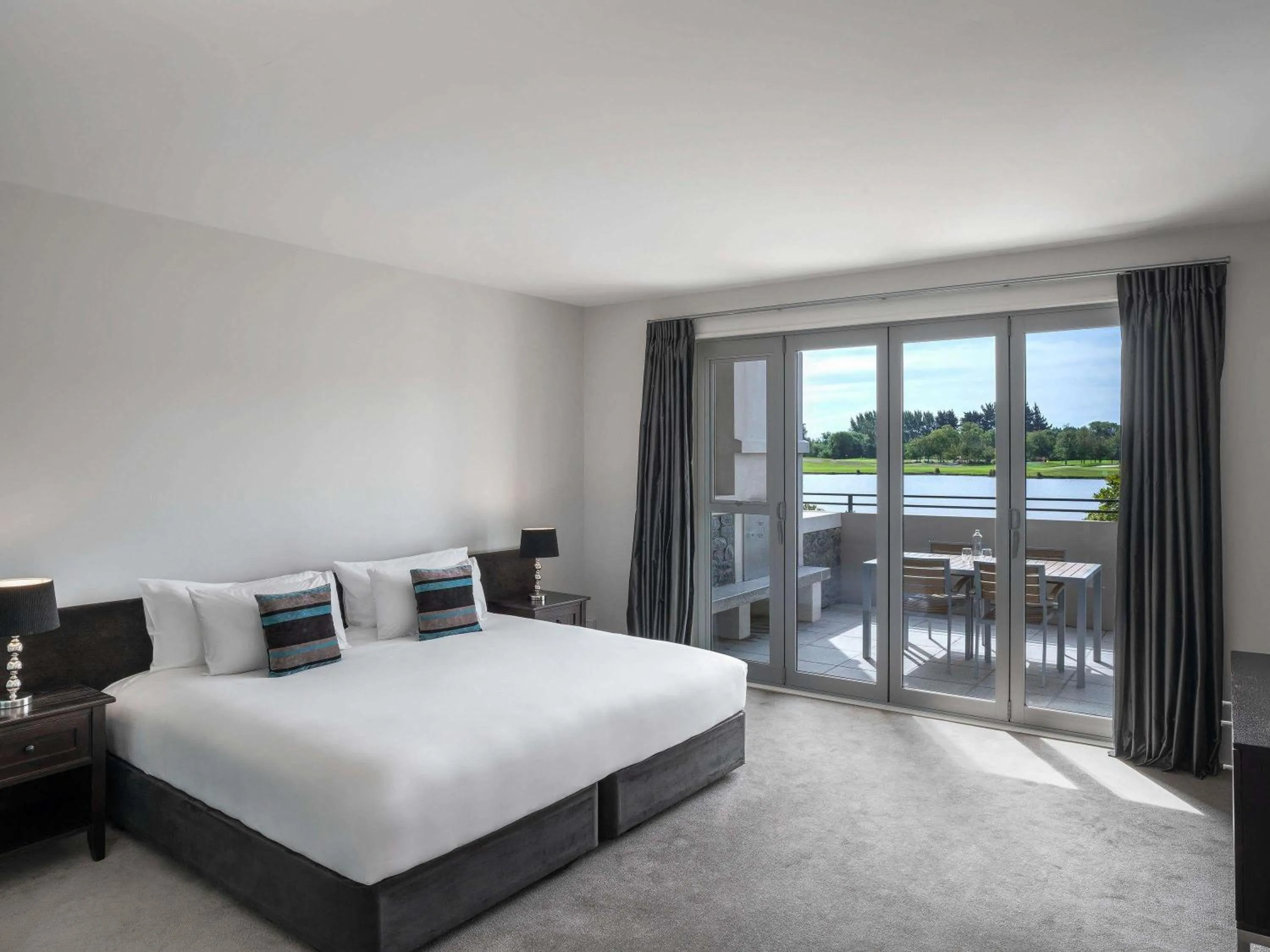 Bedroom, Bed in Peppers Clearwater Resort