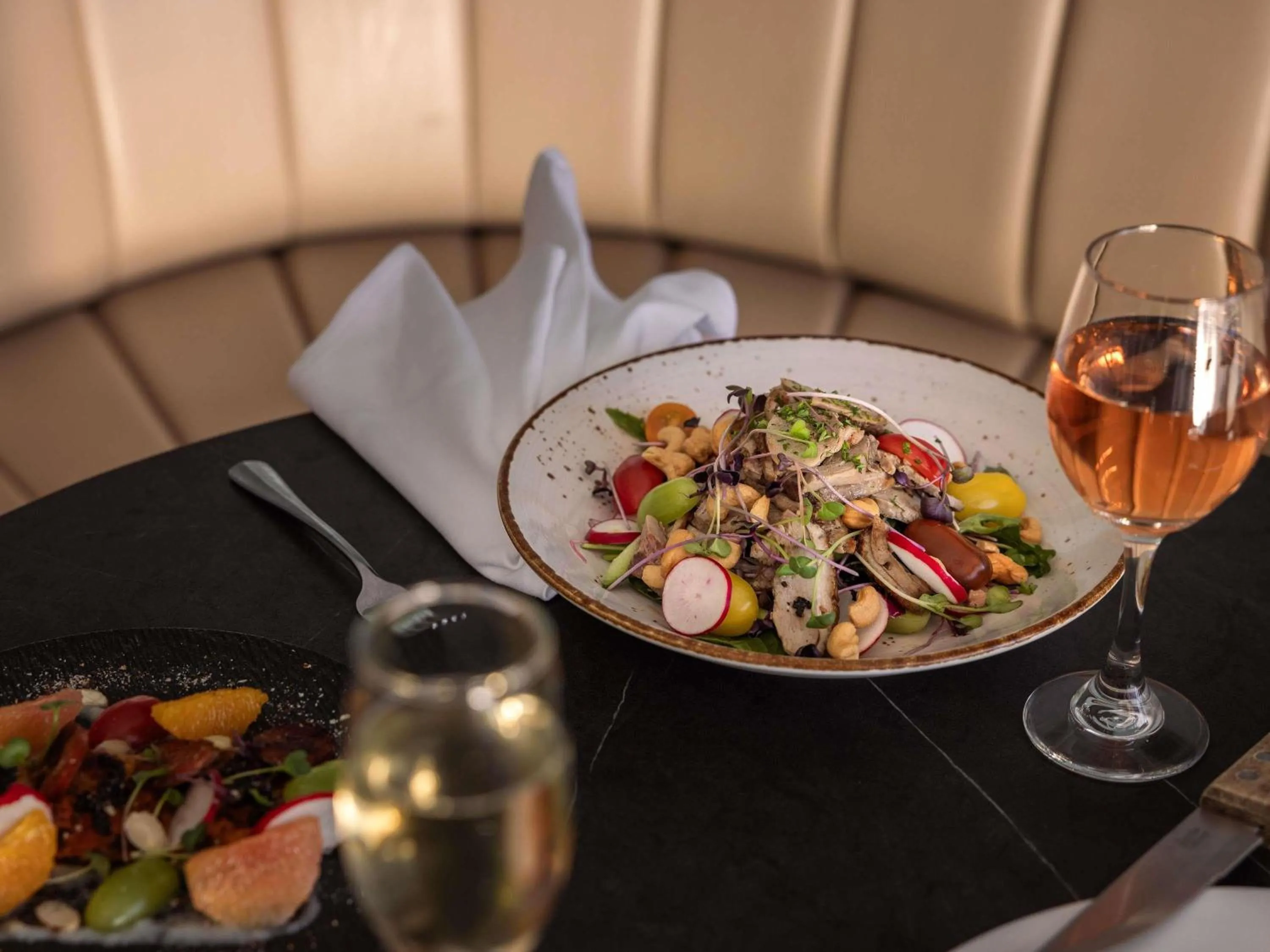 Lounge or bar in Peppers Clearwater Resort