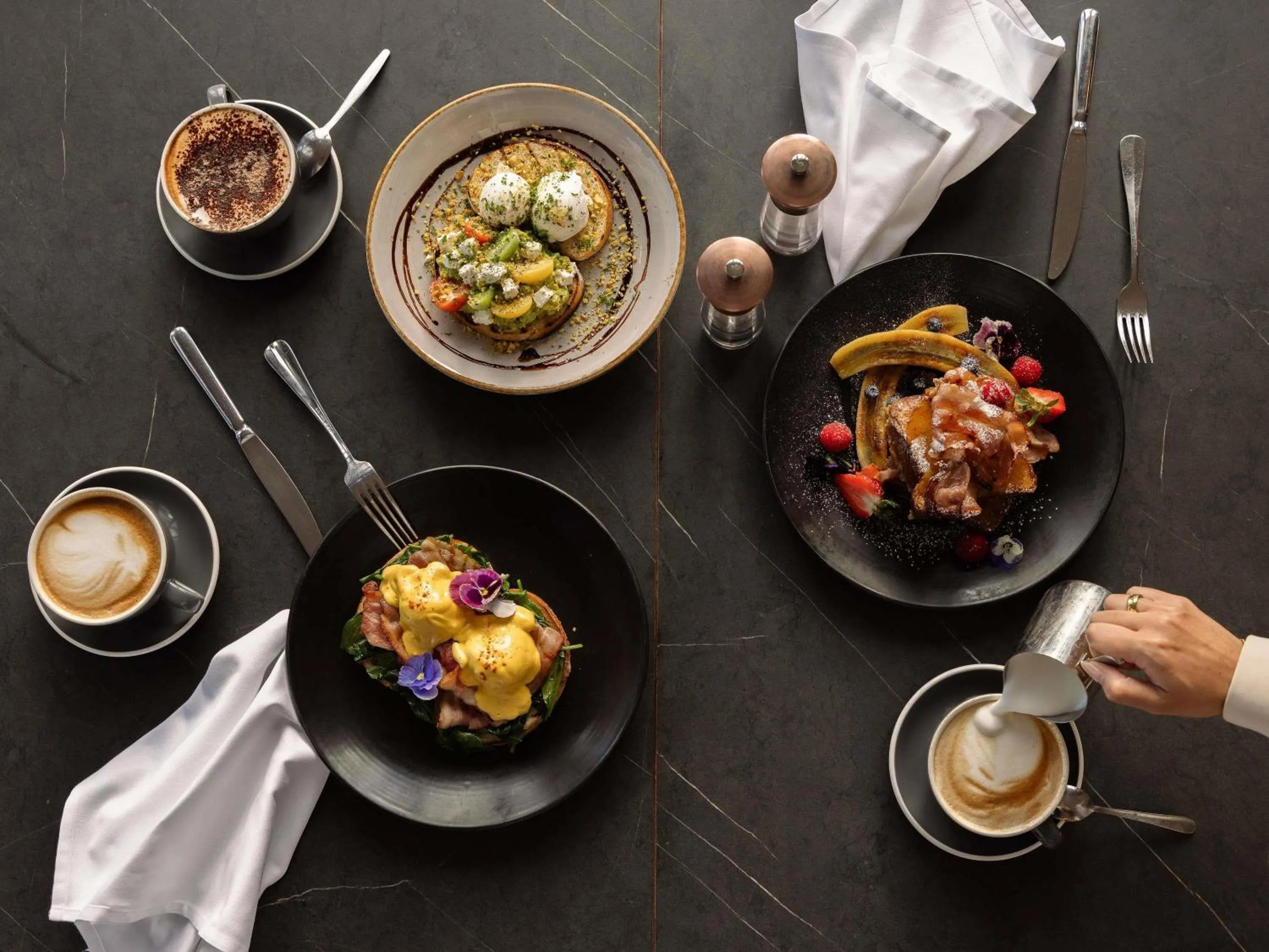 Restaurant/places to eat in Peppers Clearwater Resort