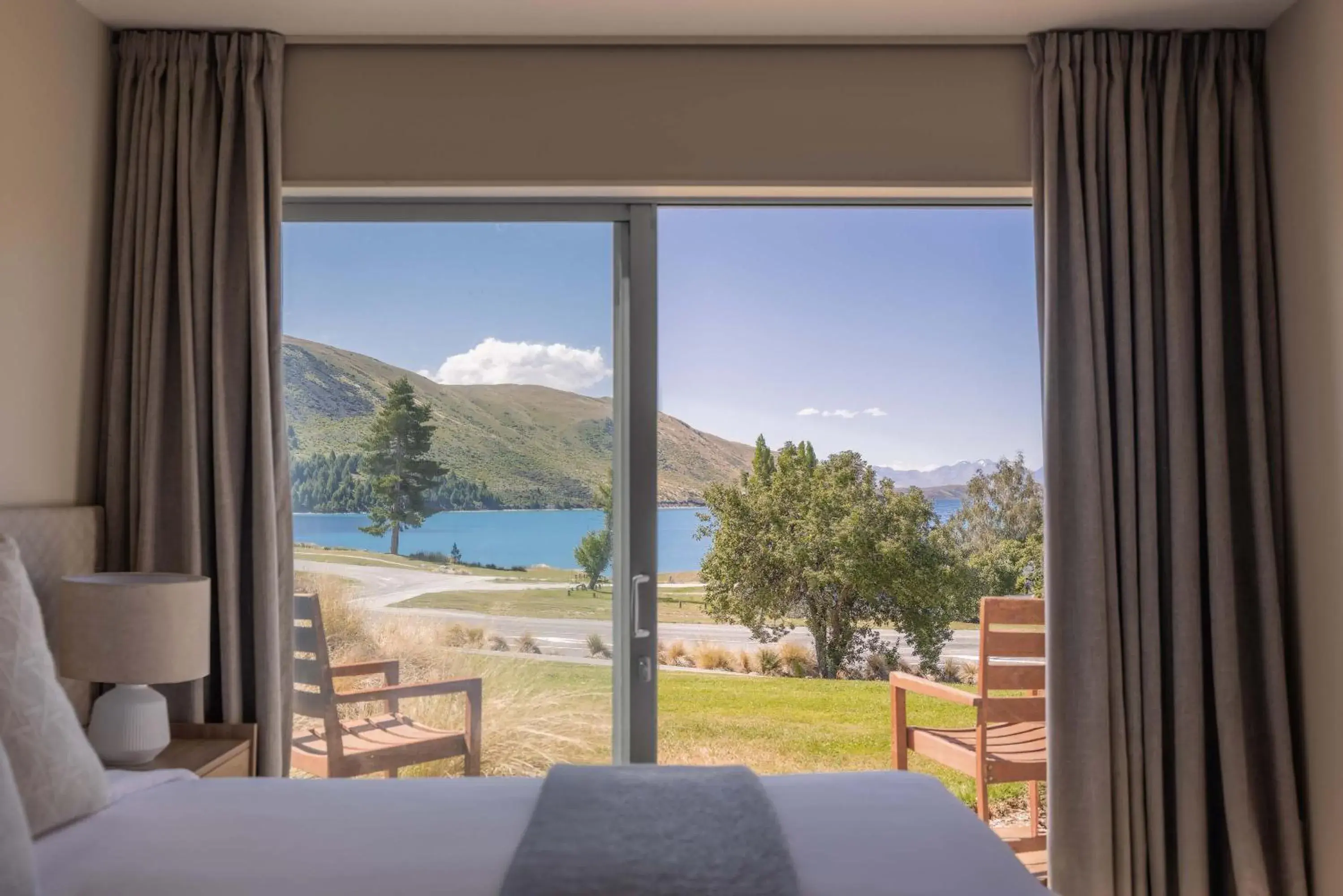 Three-Bedroom Villa with Lake View in Peppers Bluewater Resort Three-Bedroom Villa with Lake View in Peppers Bluewater Resort