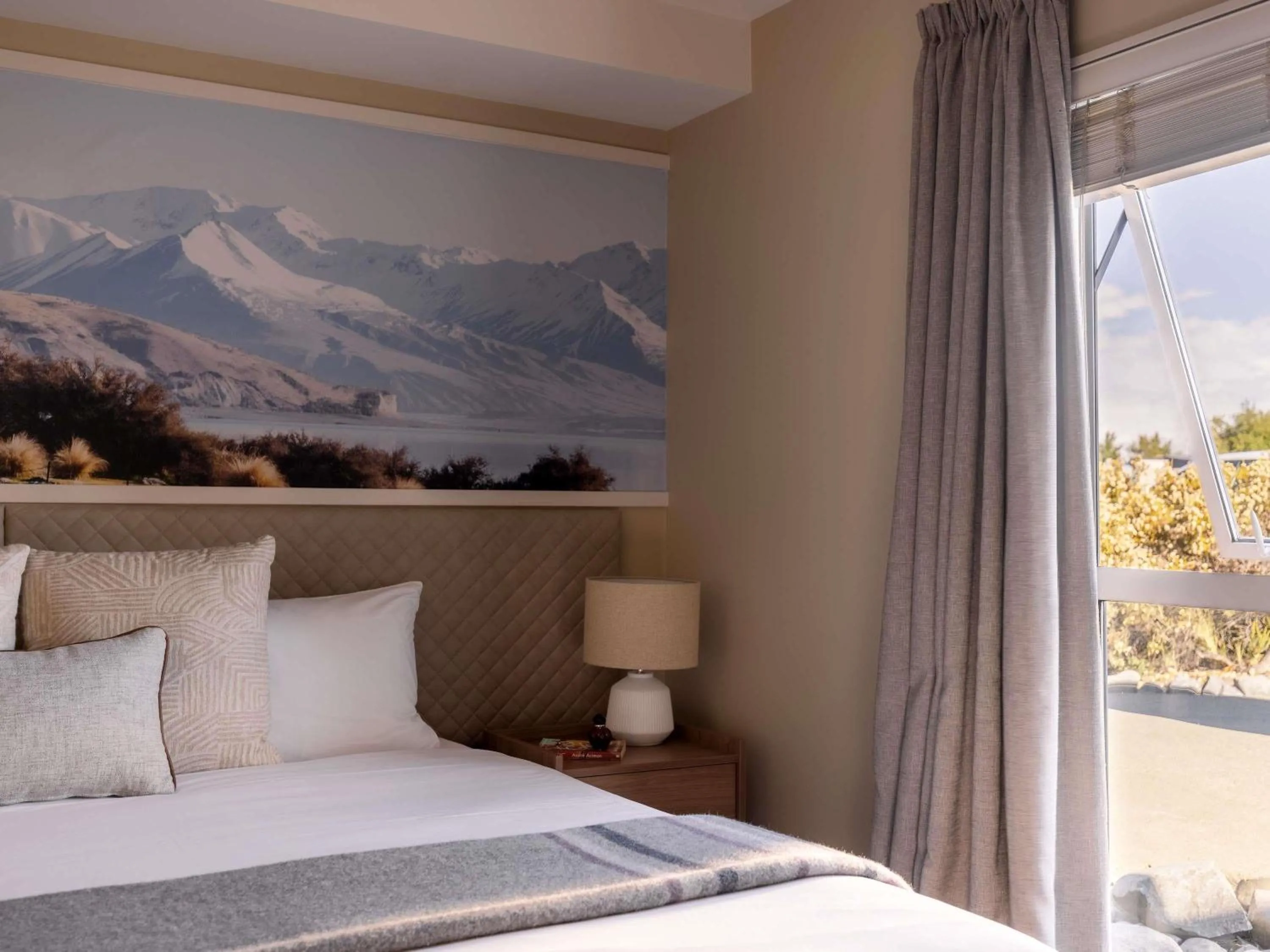 Bedroom, Bed in Peppers Bluewater Resort