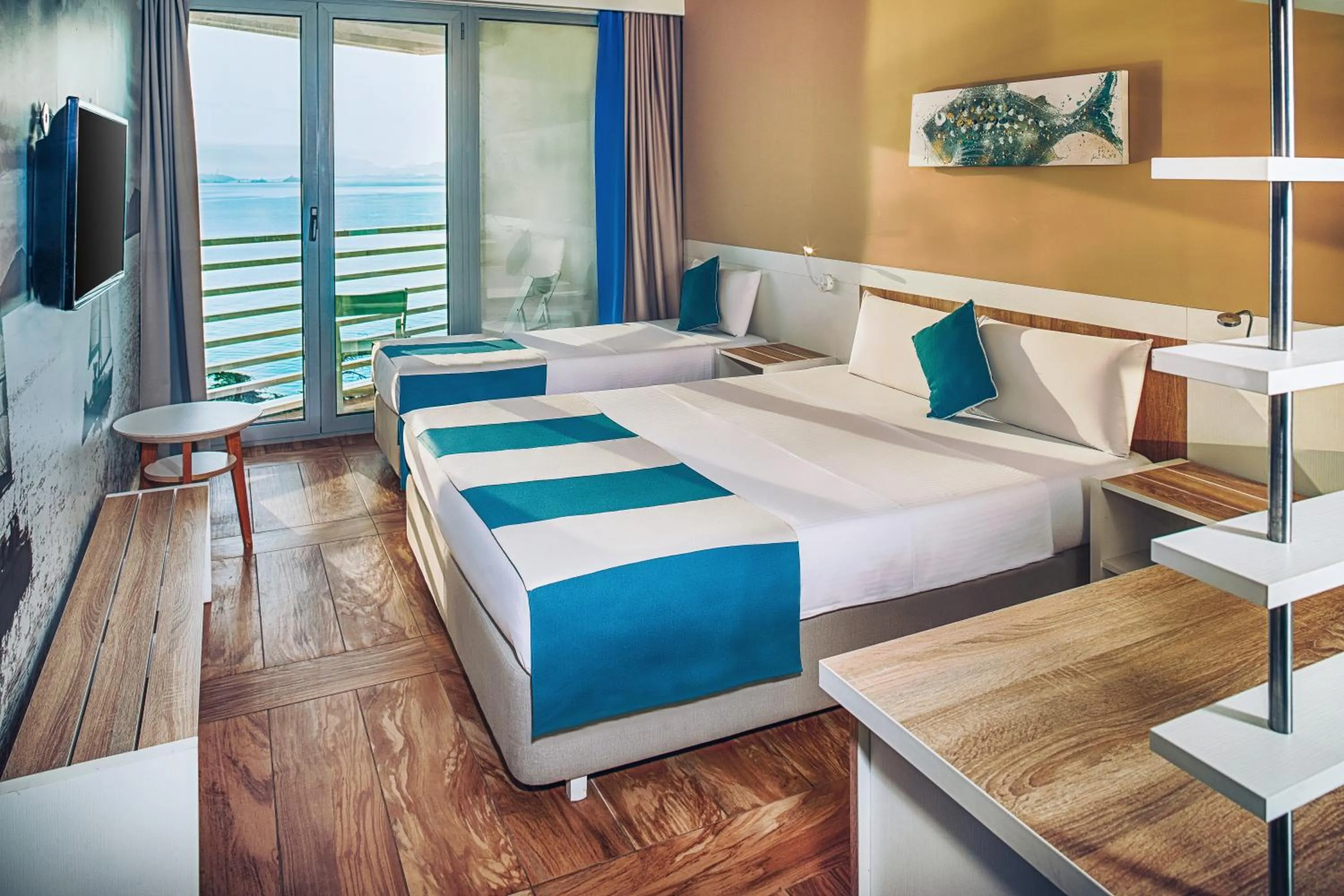 Bedroom, Bed in Carine Hotel Delfin