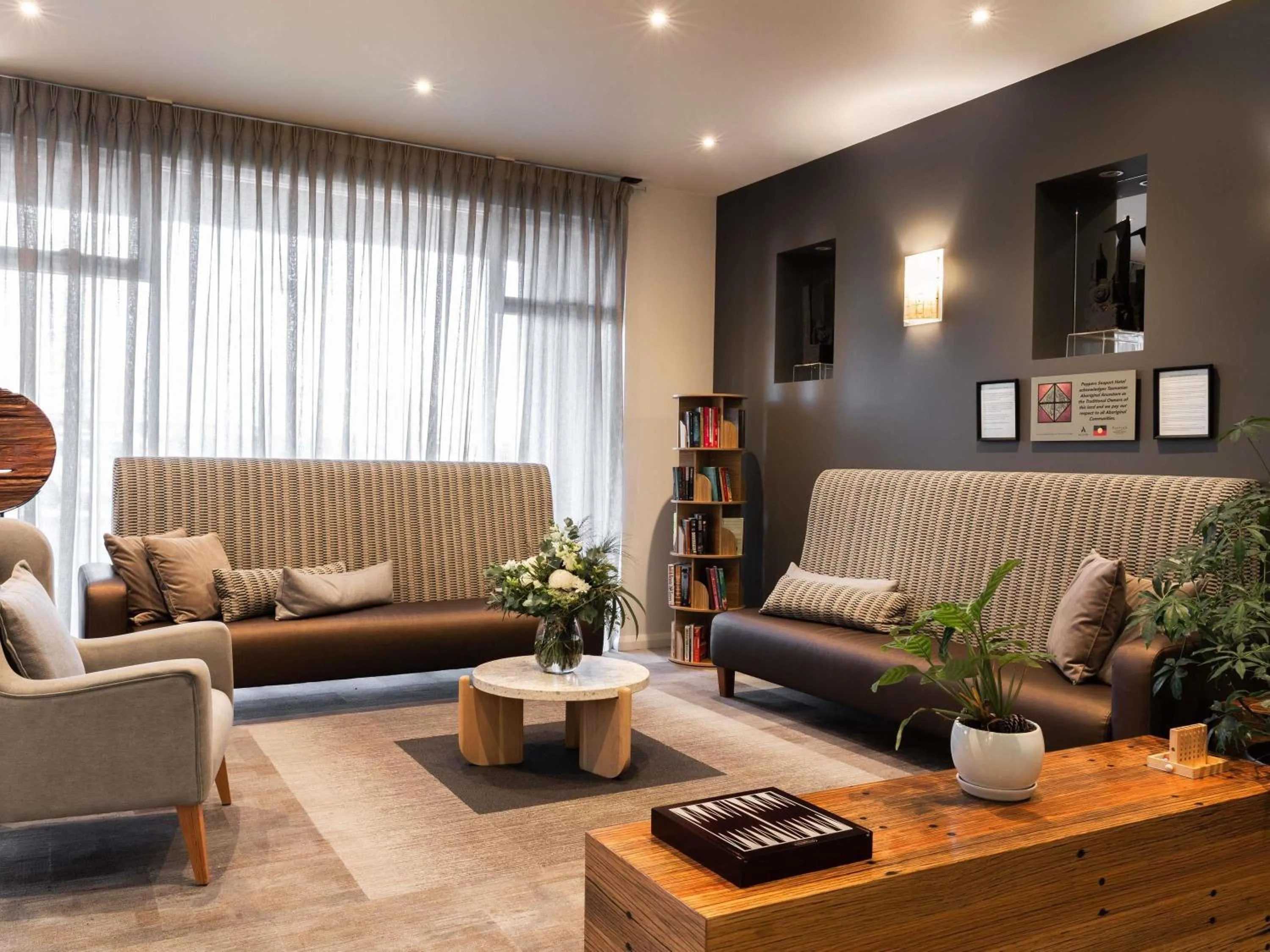 Property building in Peppers Seaport Launceston