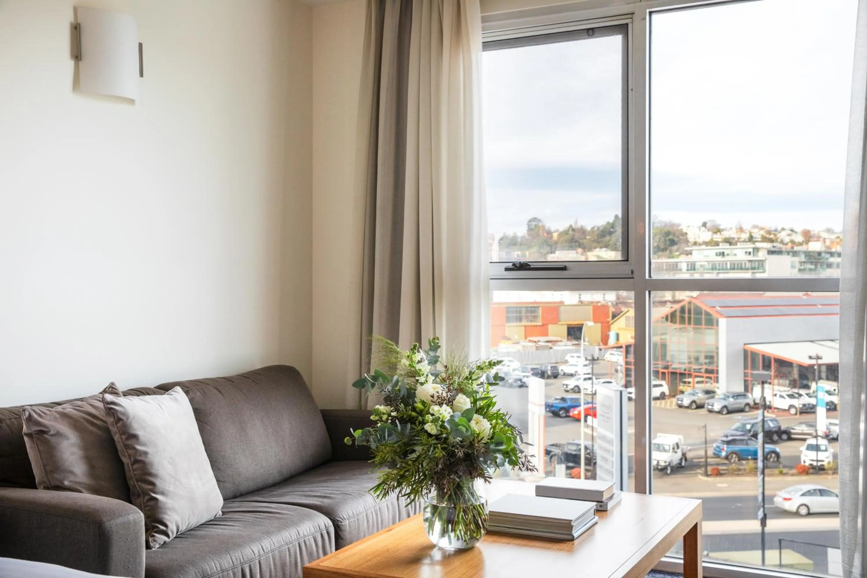 Two-Bedroom Apartment with City View - Dual Key in Peppers Seaport Launceston