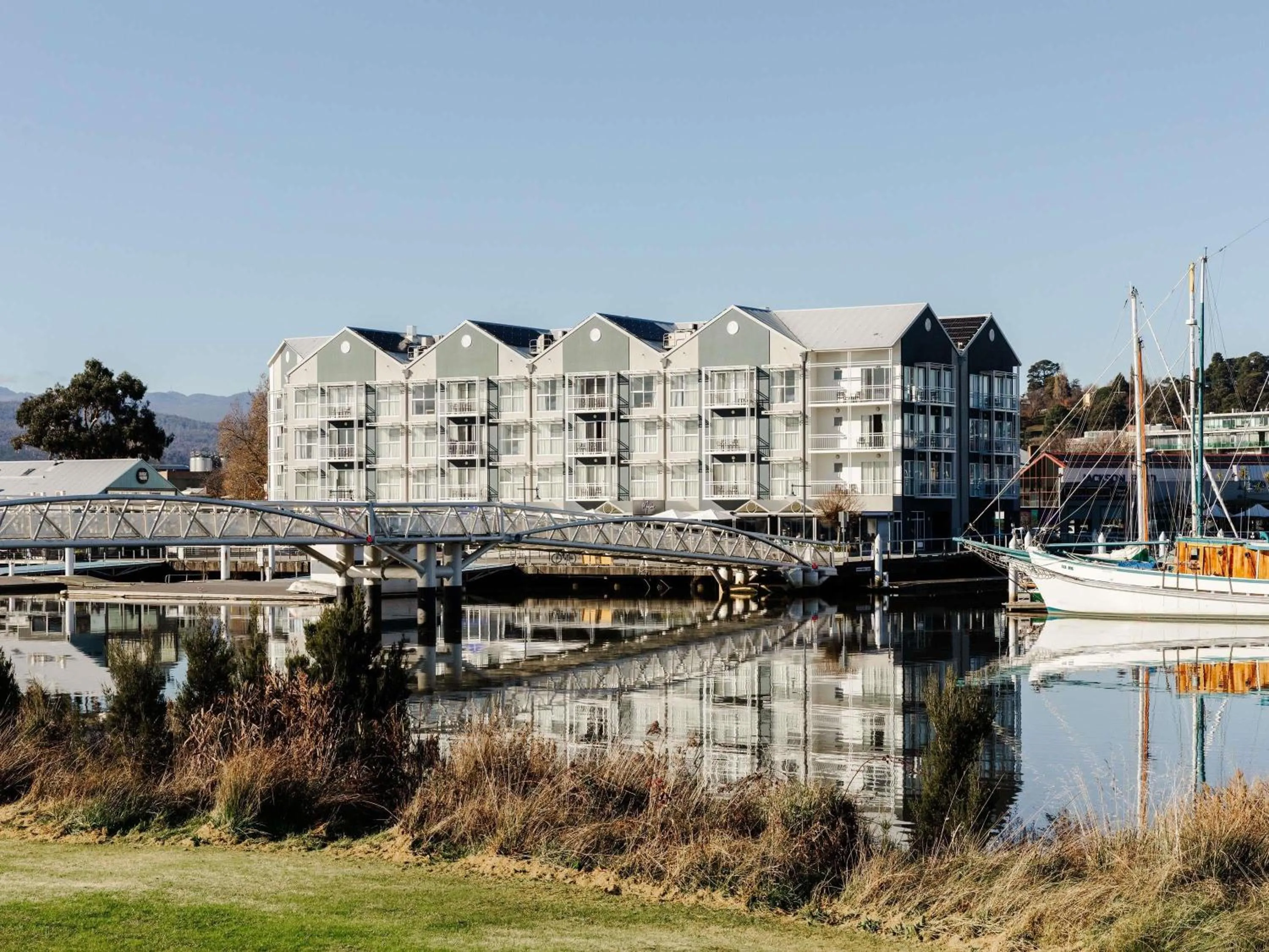 Property building in Peppers Seaport Launceston