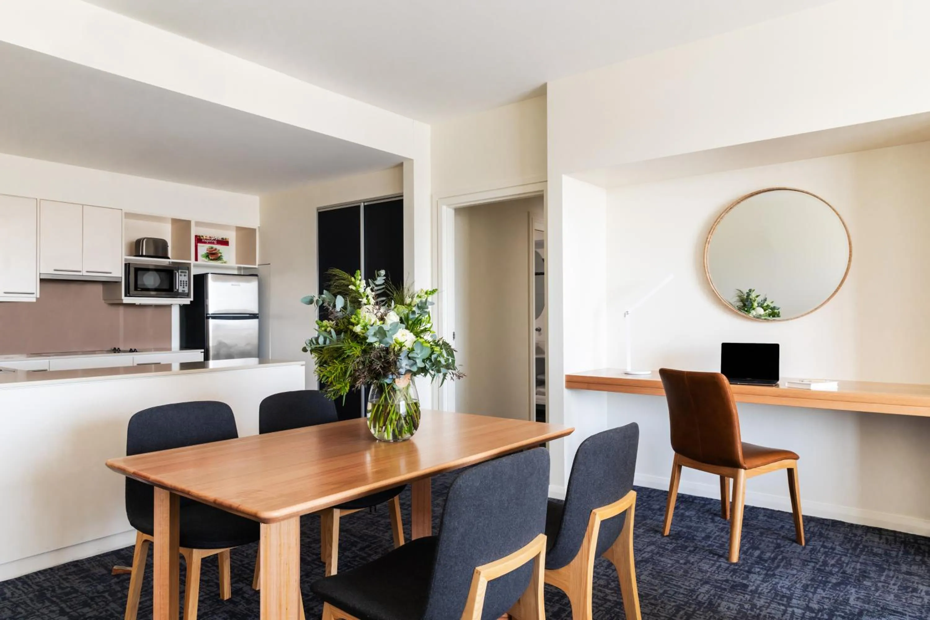 Dining area in Peppers Seaport Launceston