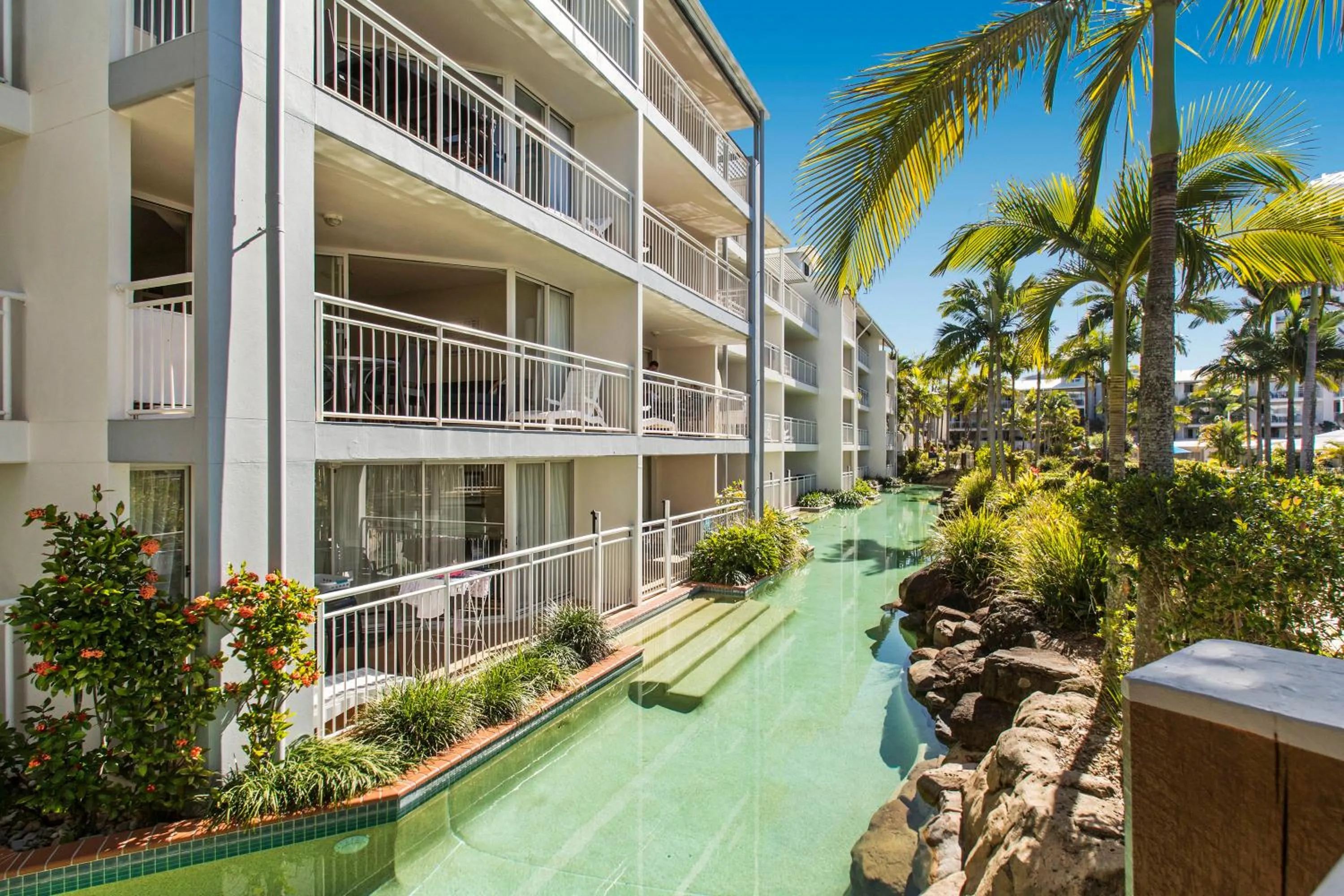 Swimming pool in BreakFree Alexandra Beach