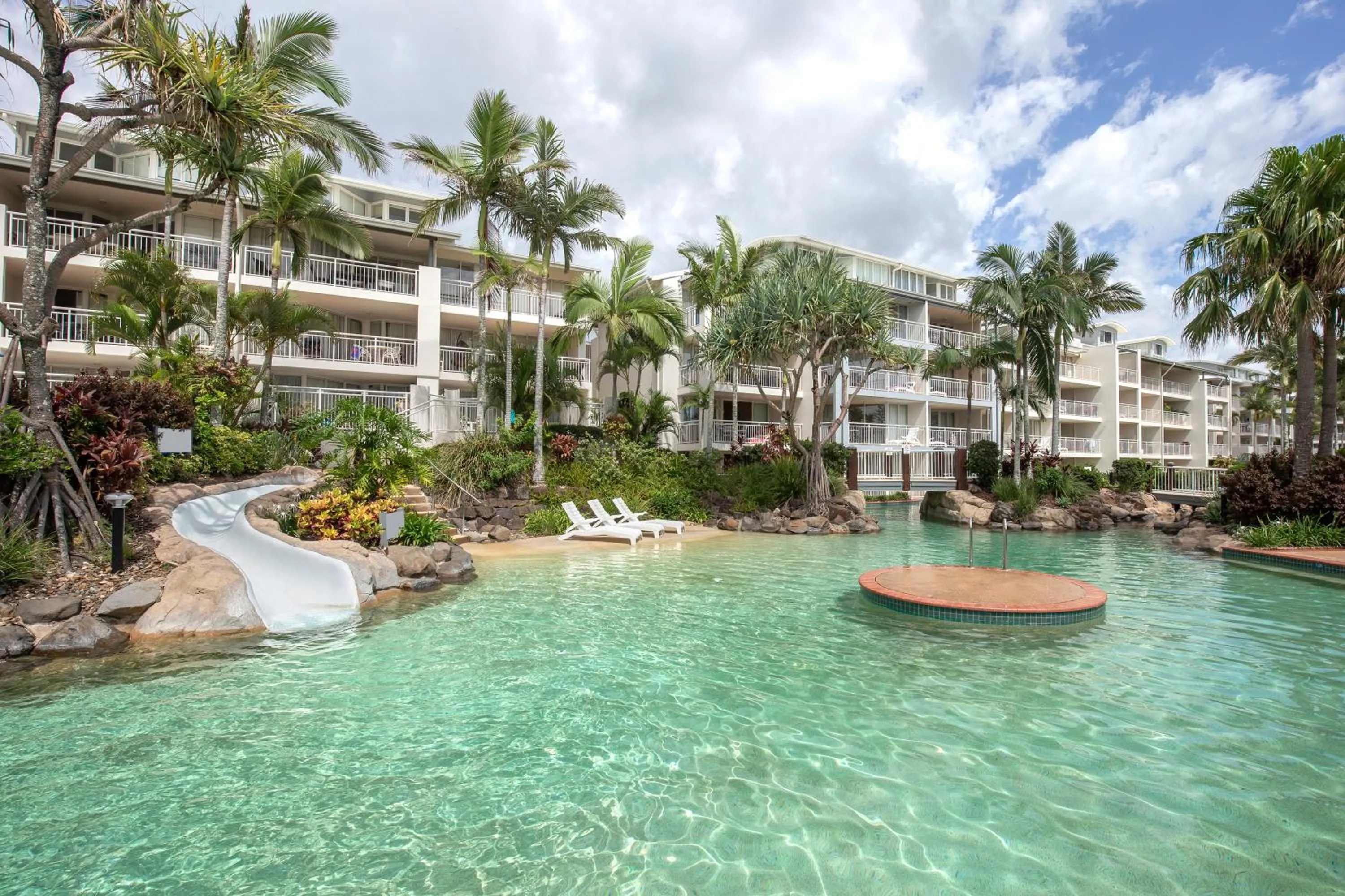 Swimming pool in BreakFree Alexandra Beach