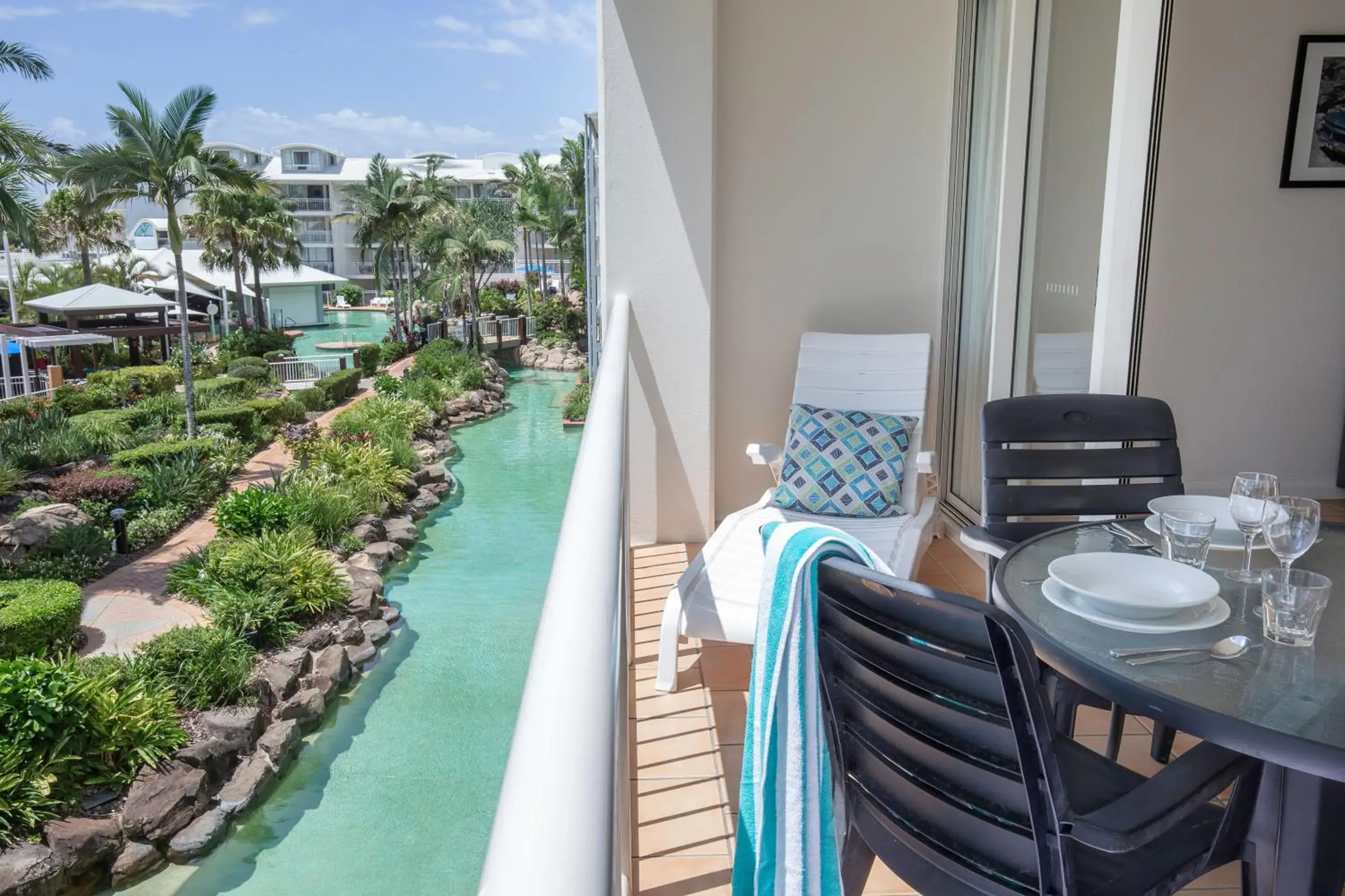 Two-Bedroom Apartment with Pool View in BreakFree Alexandra Beach Two-Bedroom Apartment with Pool View in BreakFree Alexandra Beach