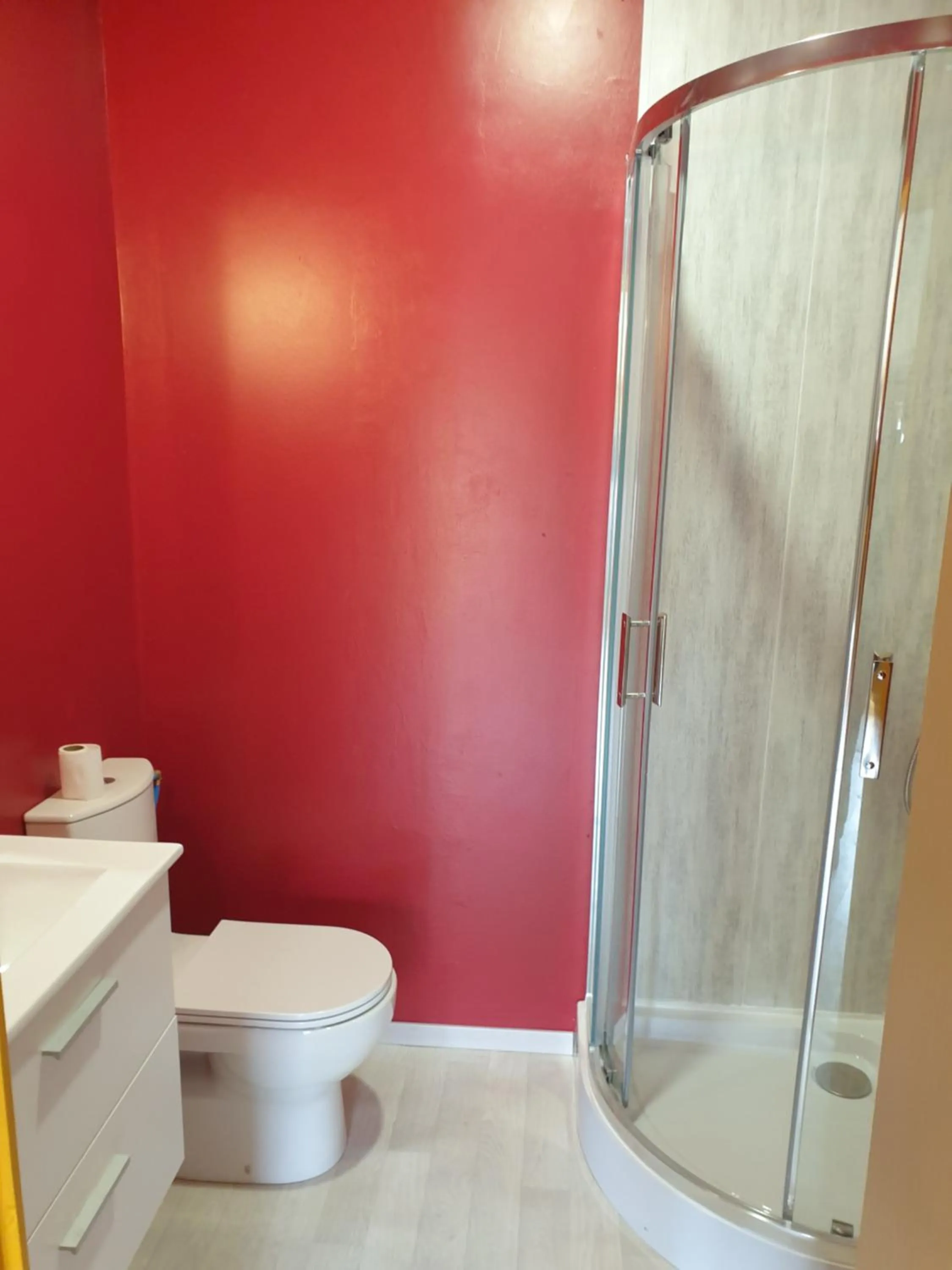 Bathroom in Gîte et Chambre d'hôte de l'élevage du Lattay