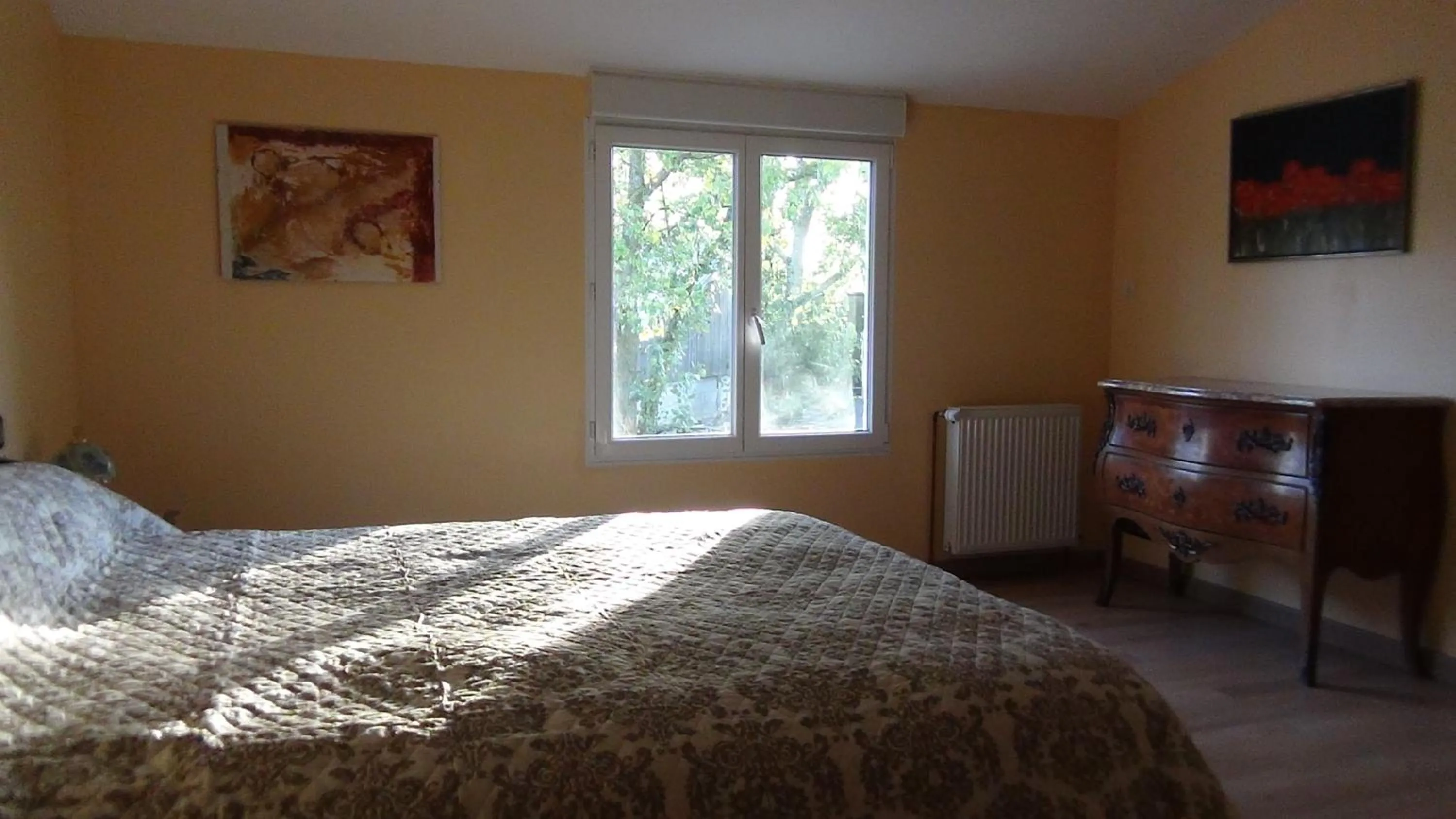 Photo of the whole room, Bed in Gîte et Chambre d'hôte de l'élevage du Lattay