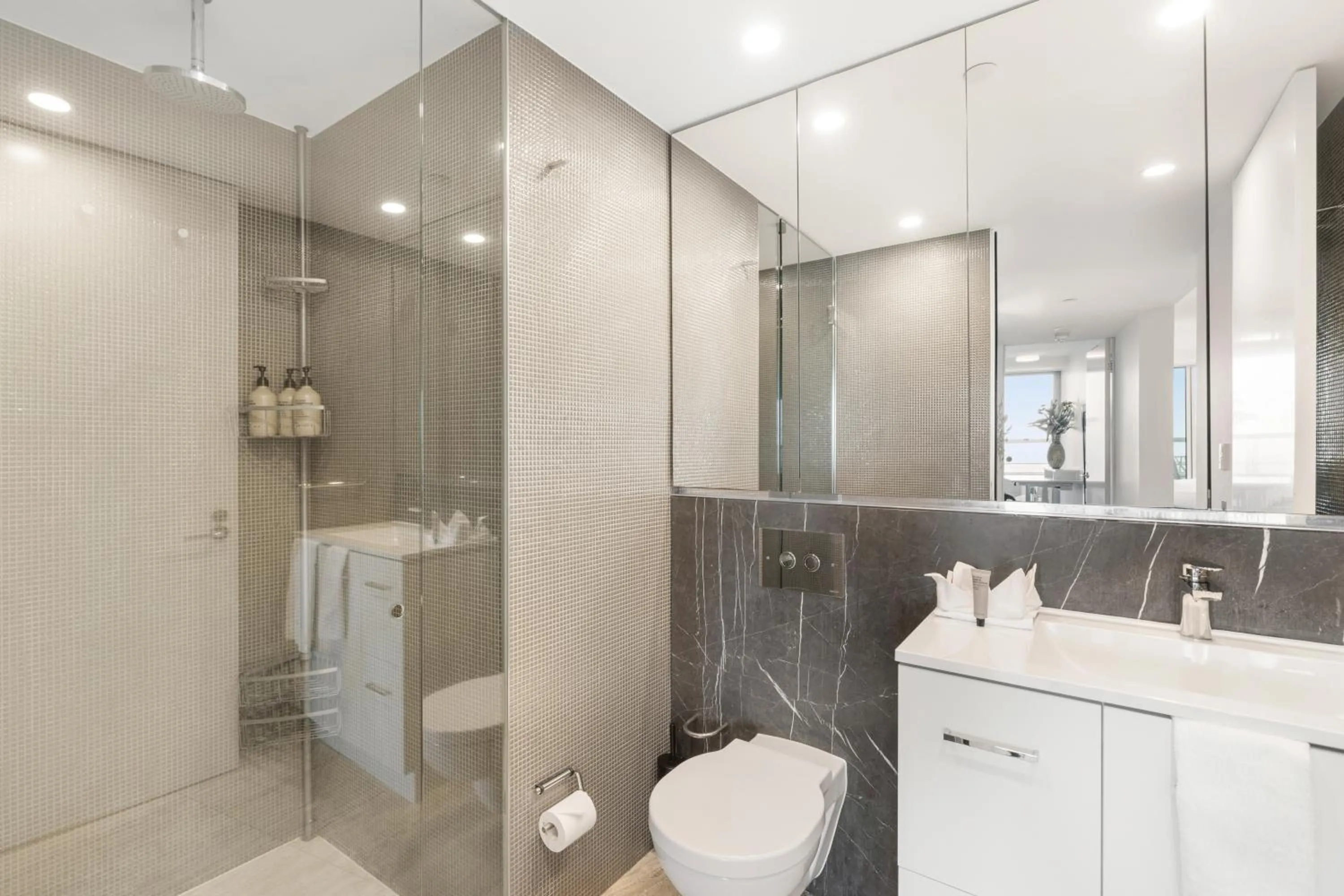 Shower in Q1 Resort & Spa - Official