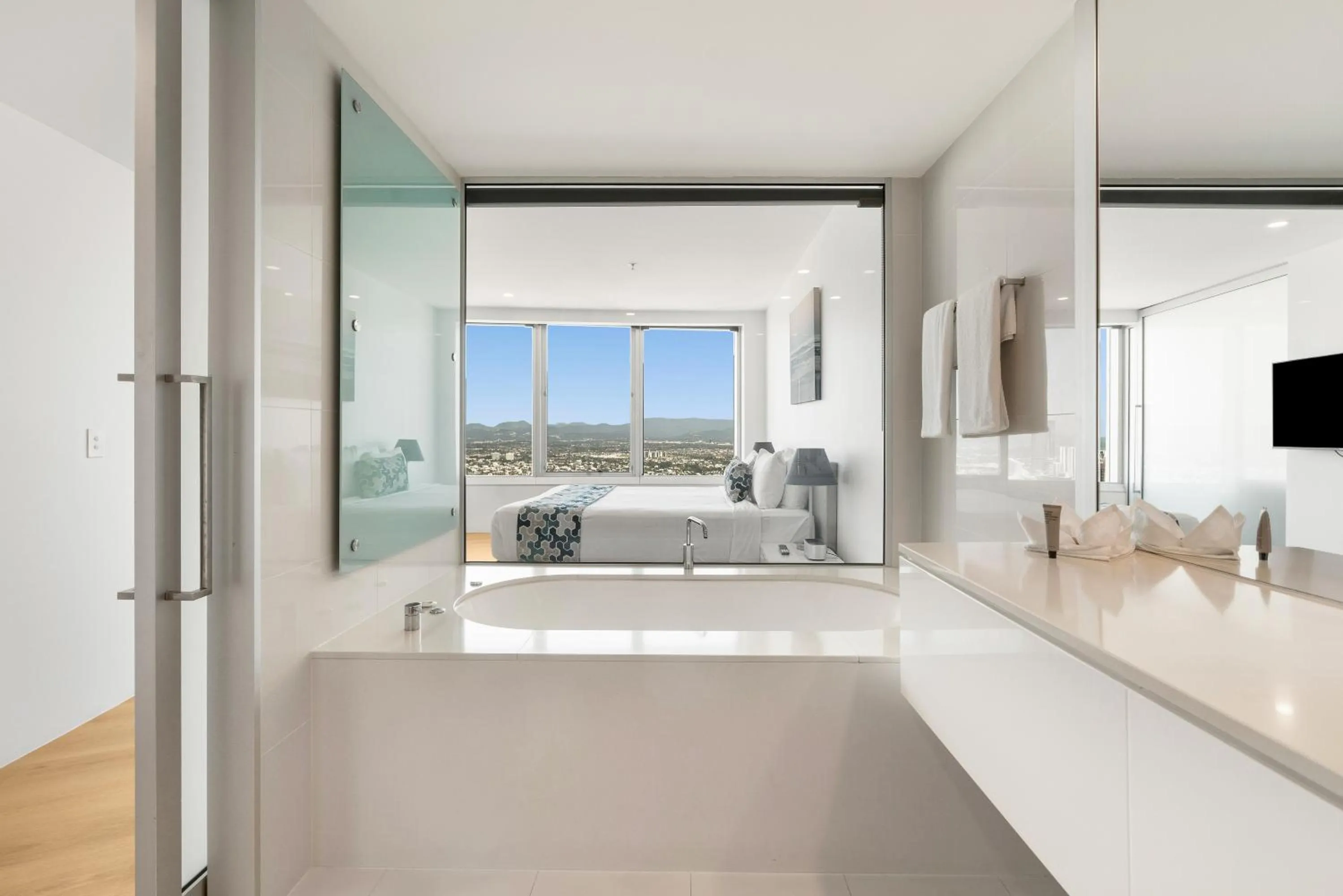 Bathroom, Bed in Q1 Resort & Spa - Official