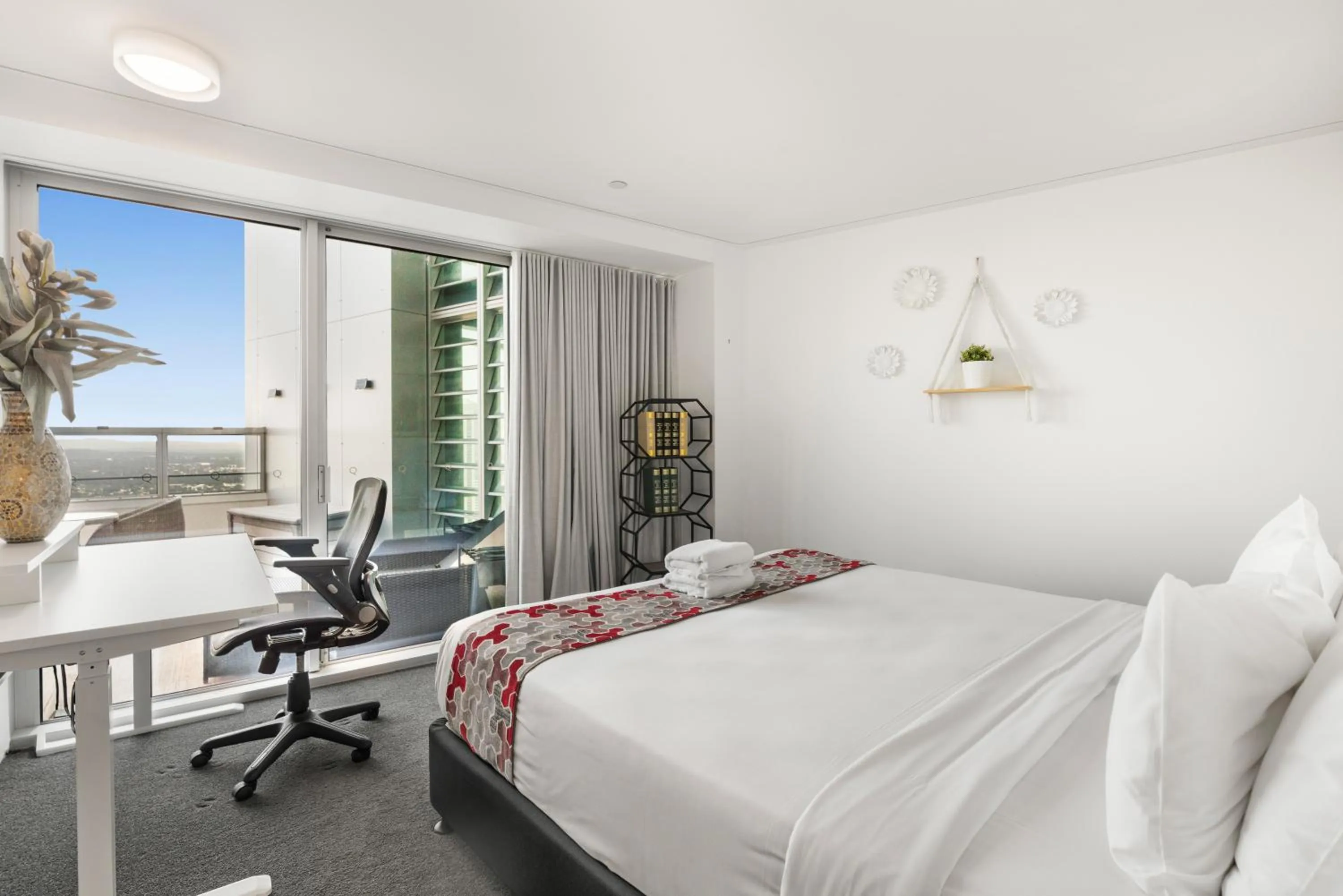 Bed in Q1 Resort & Spa - Official