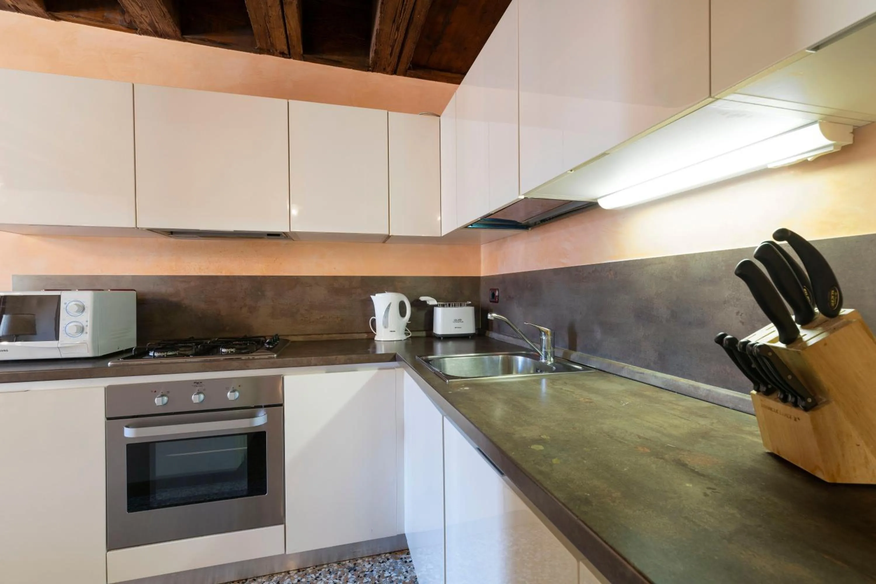 Kitchen or kitchenette in Doge Morosini Palace by Wonderful Italy