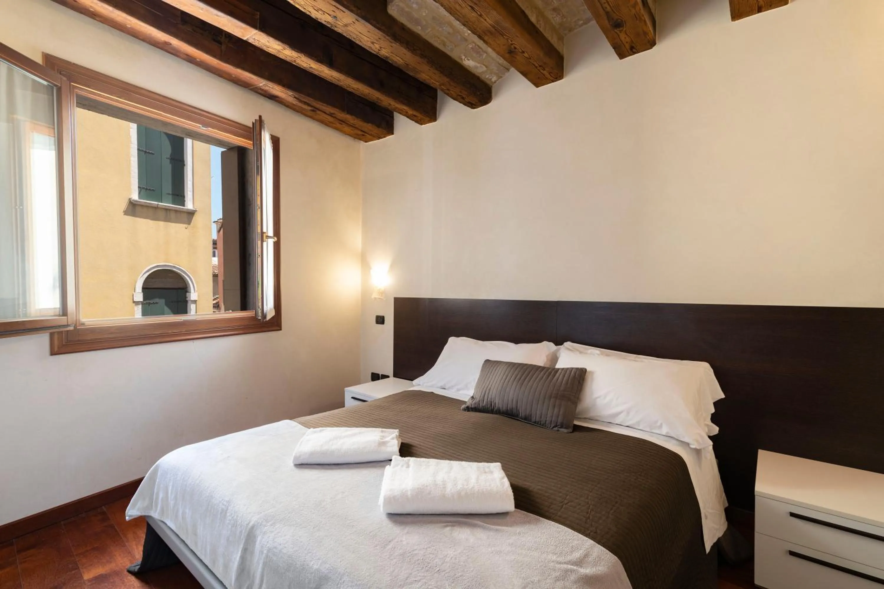 Bed in Doge Morosini Palace by Wonderful Italy