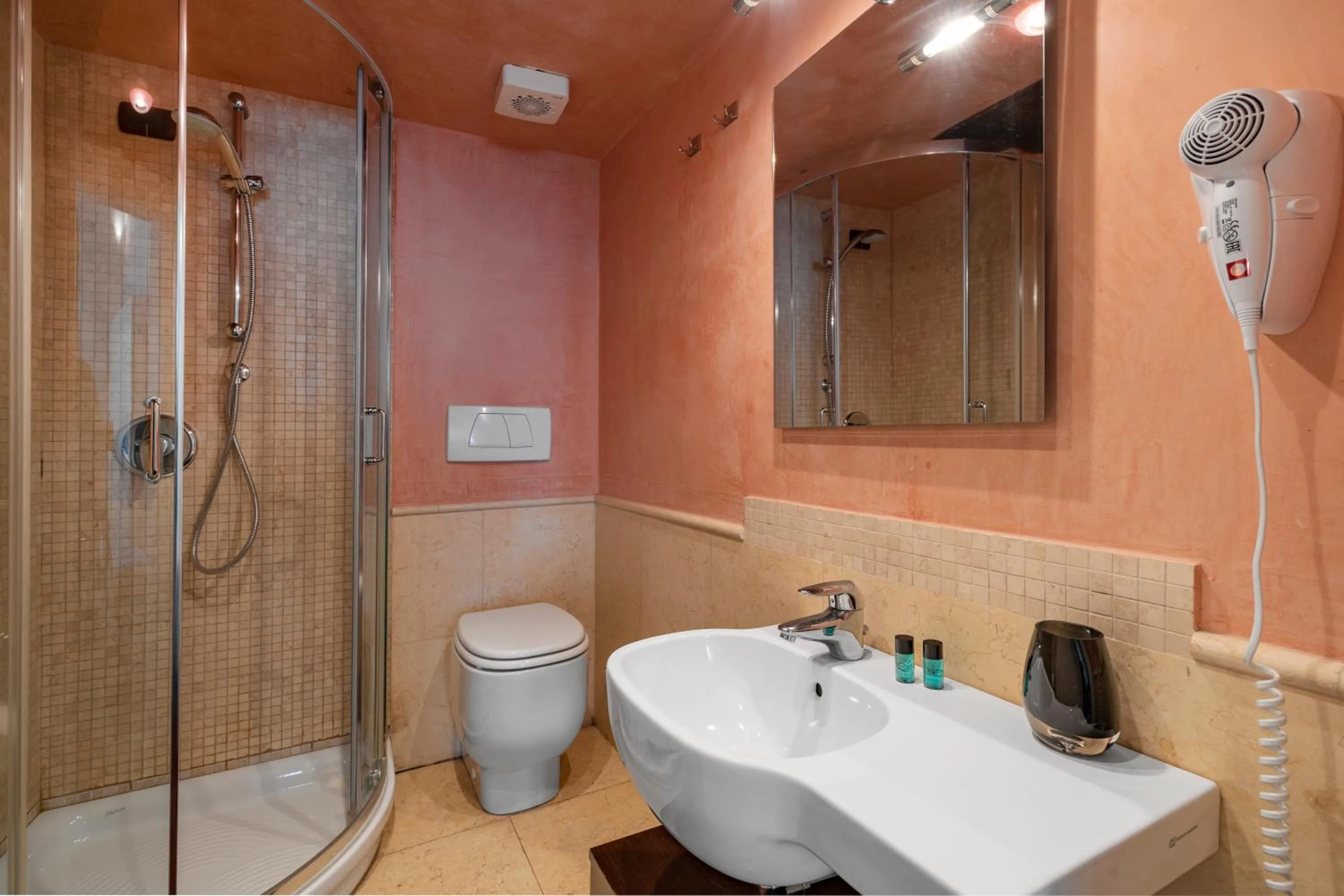 Bathroom in Doge Morosini Palace by Wonderful Italy