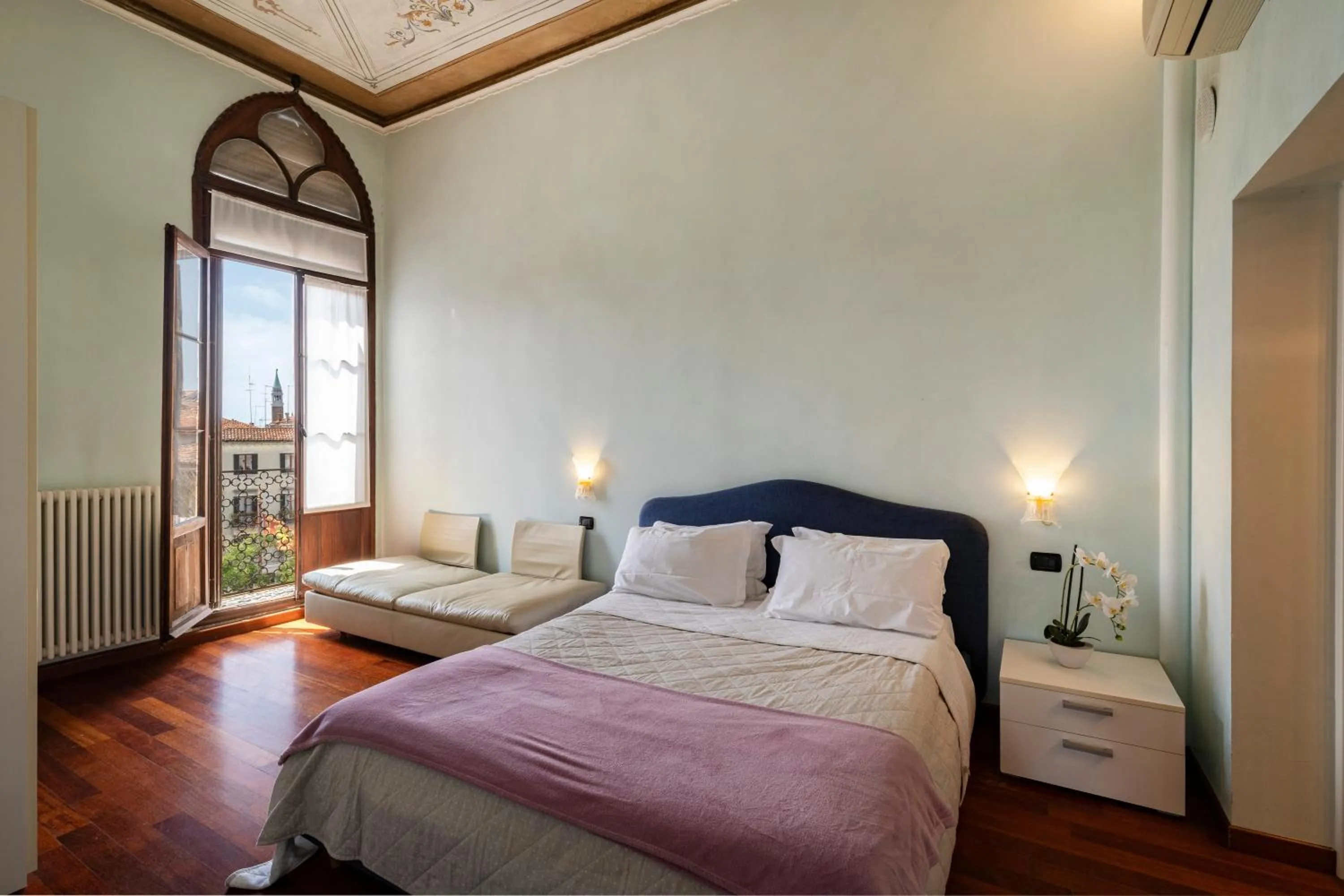 Bed in Doge Morosini Palace by Wonderful Italy