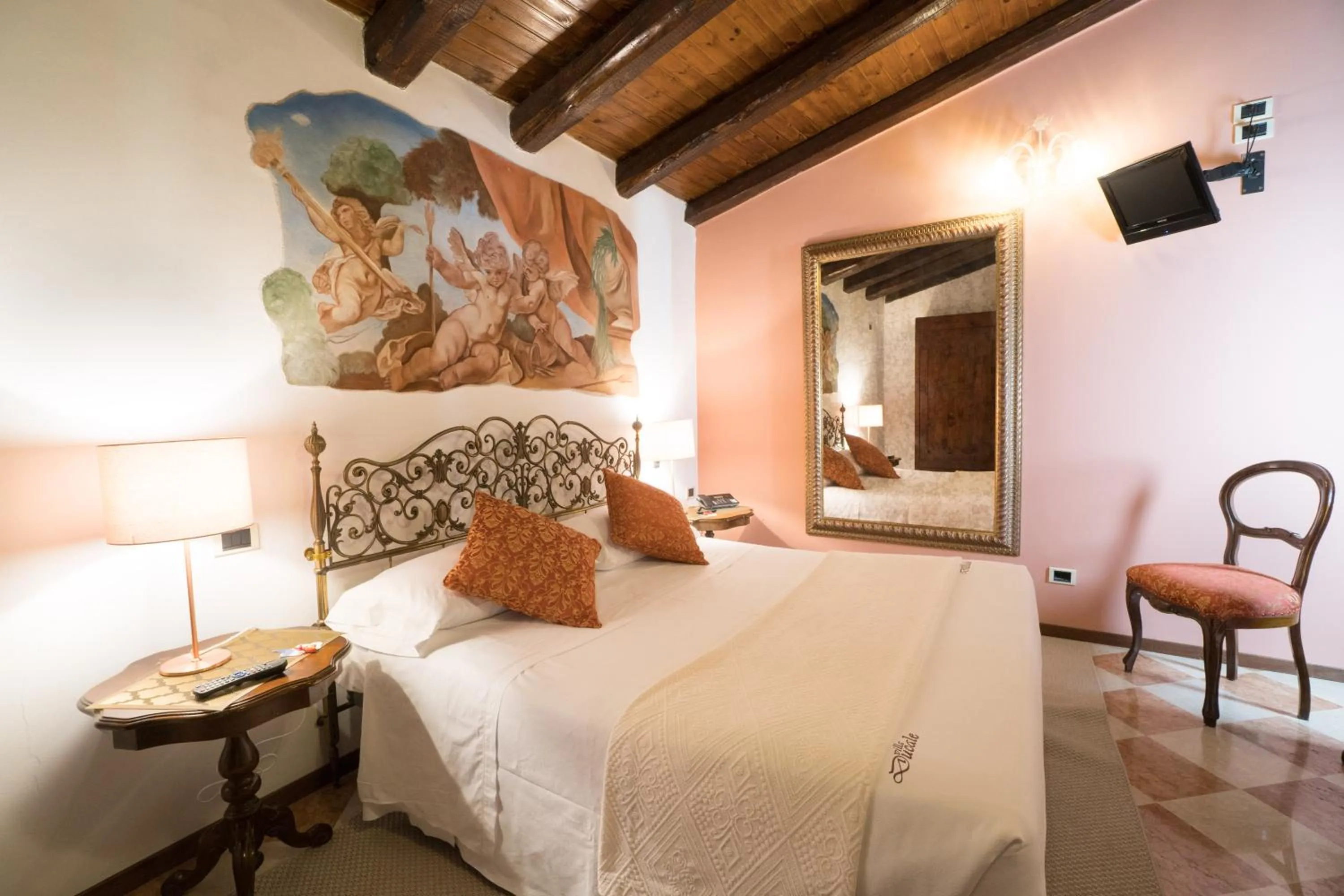 Bedroom in Villa Ducale Hotel & Ristorante