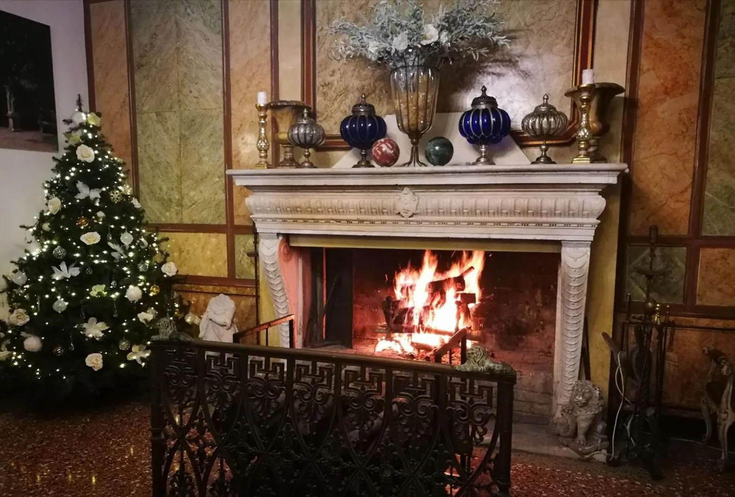 Lobby or reception in Villa Ducale Hotel & Ristorante