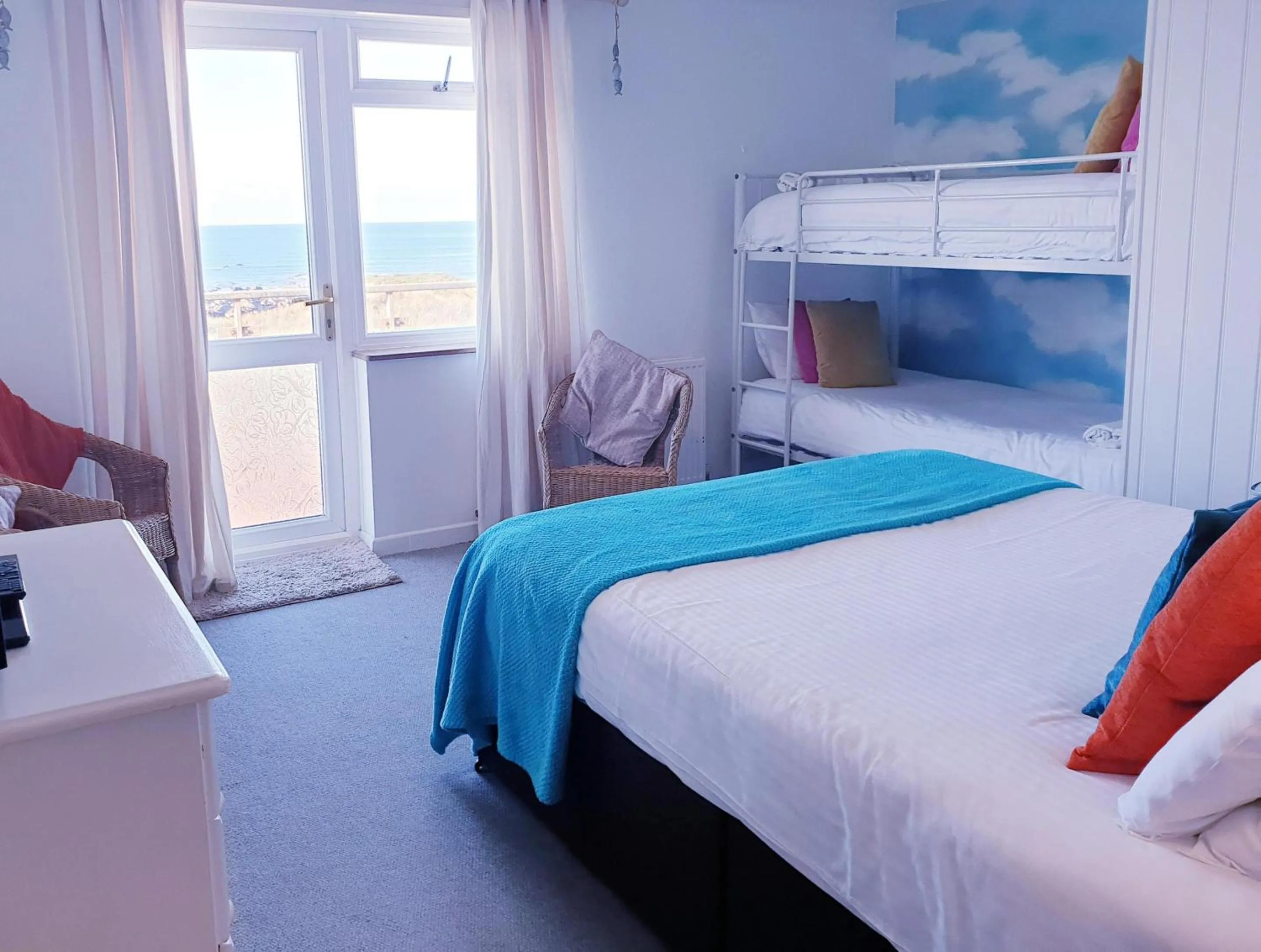 Bedroom, Bed in Beach House B&B