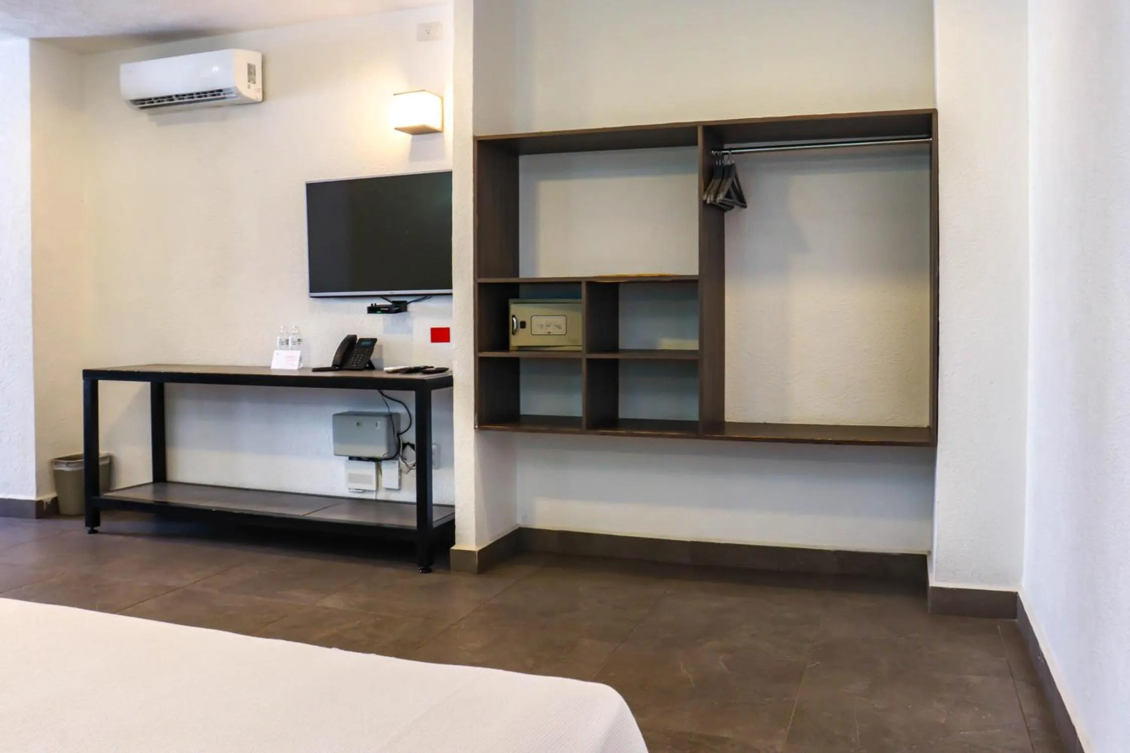 TV and multimedia, Bed in Hotel MX portal maya