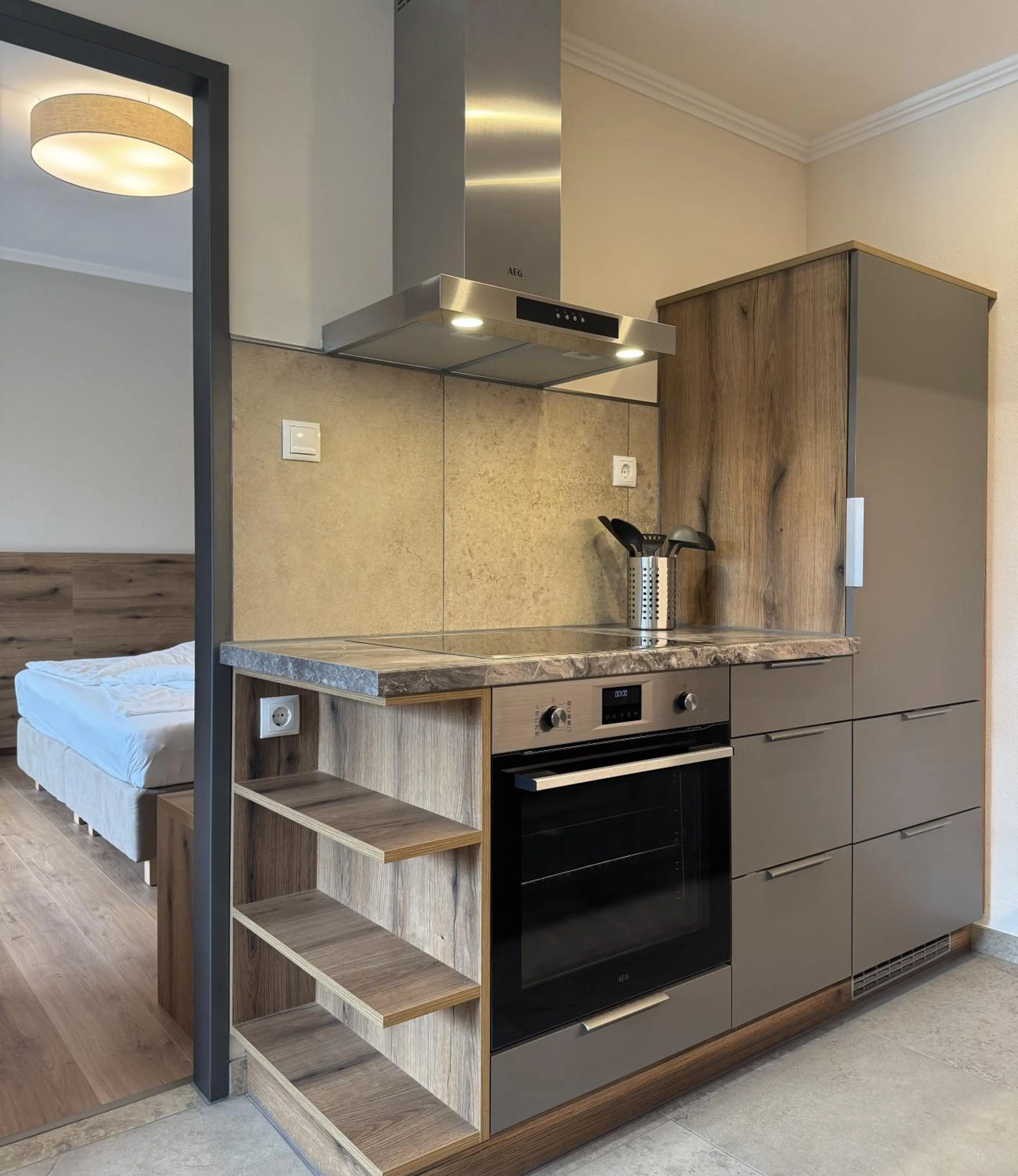 Kitchen or kitchenette in Der Marienhof Hotel Garni