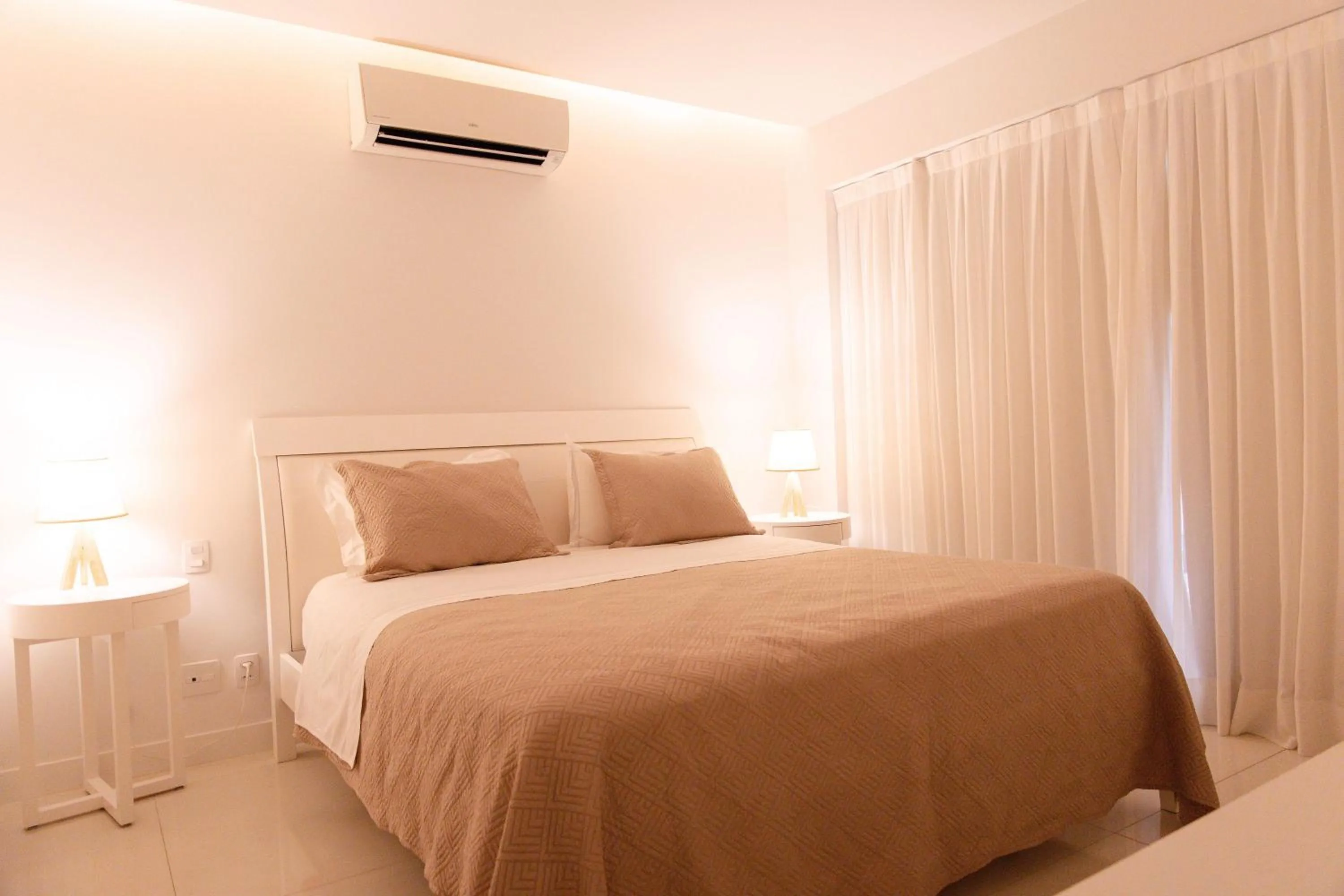 Bedroom in Ipanema Apart-hotel on the Beach