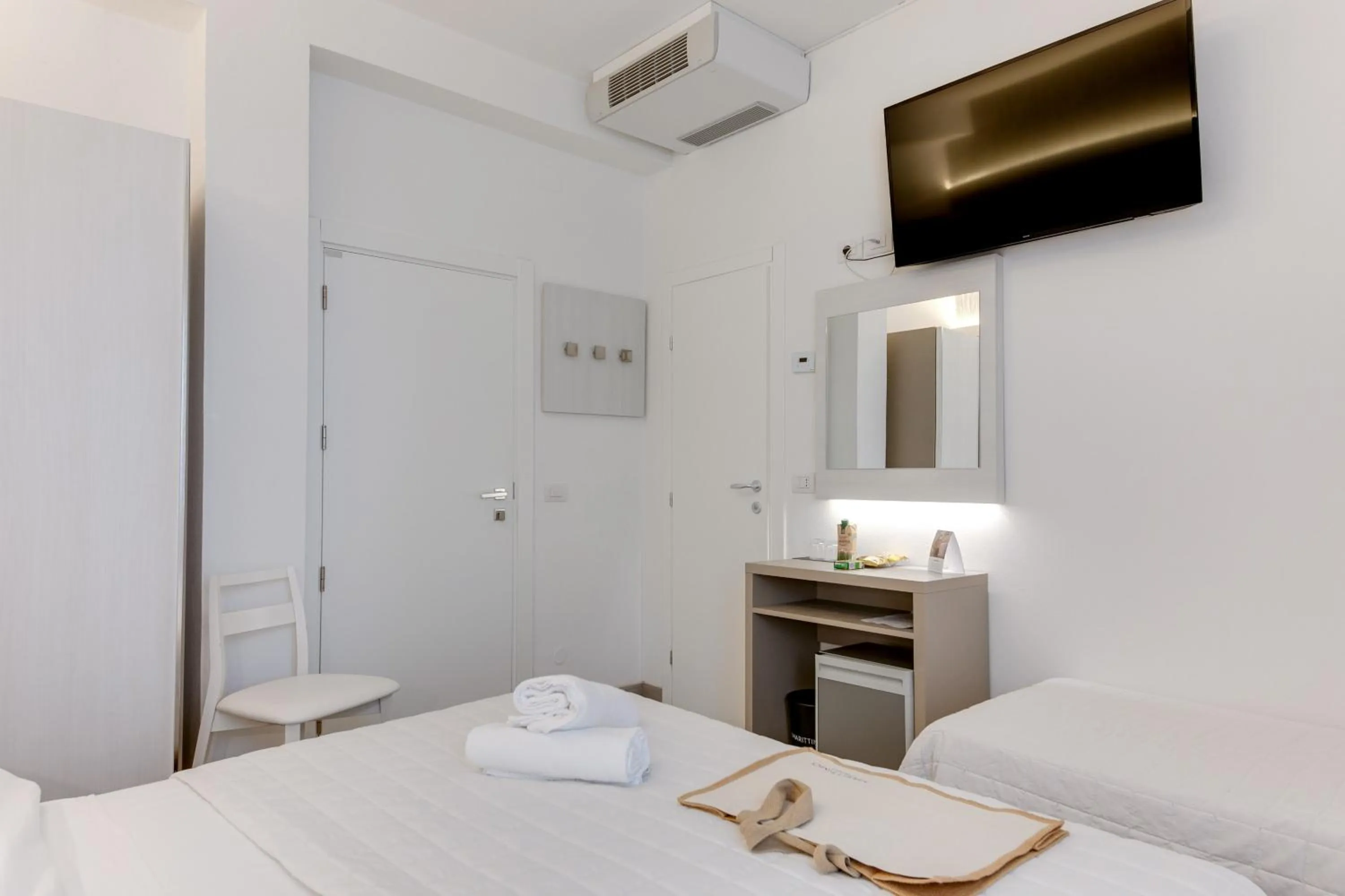 Bed in MARITTIMO Milano Marittima