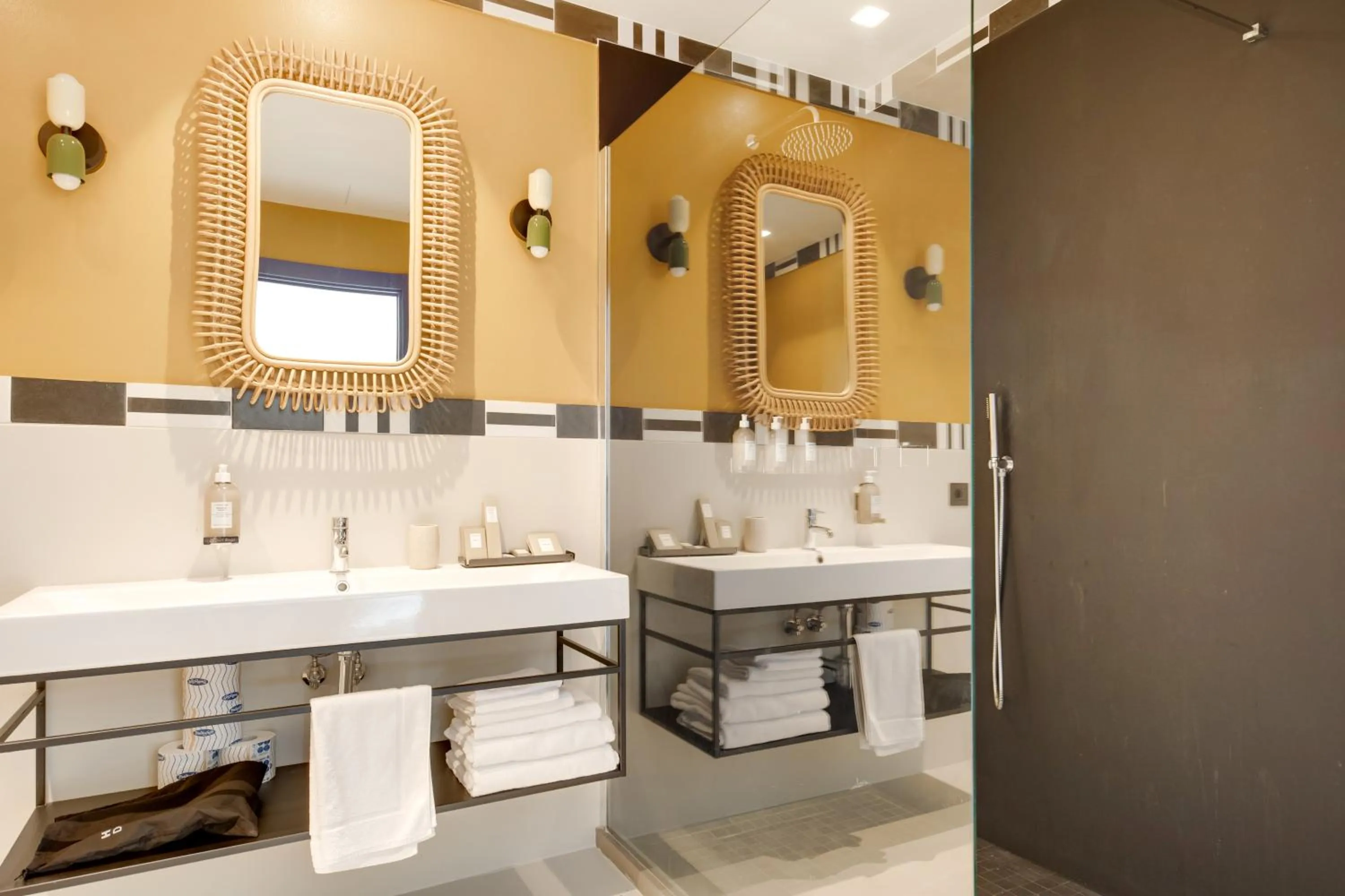 Shower in MARITTIMO Milano Marittima