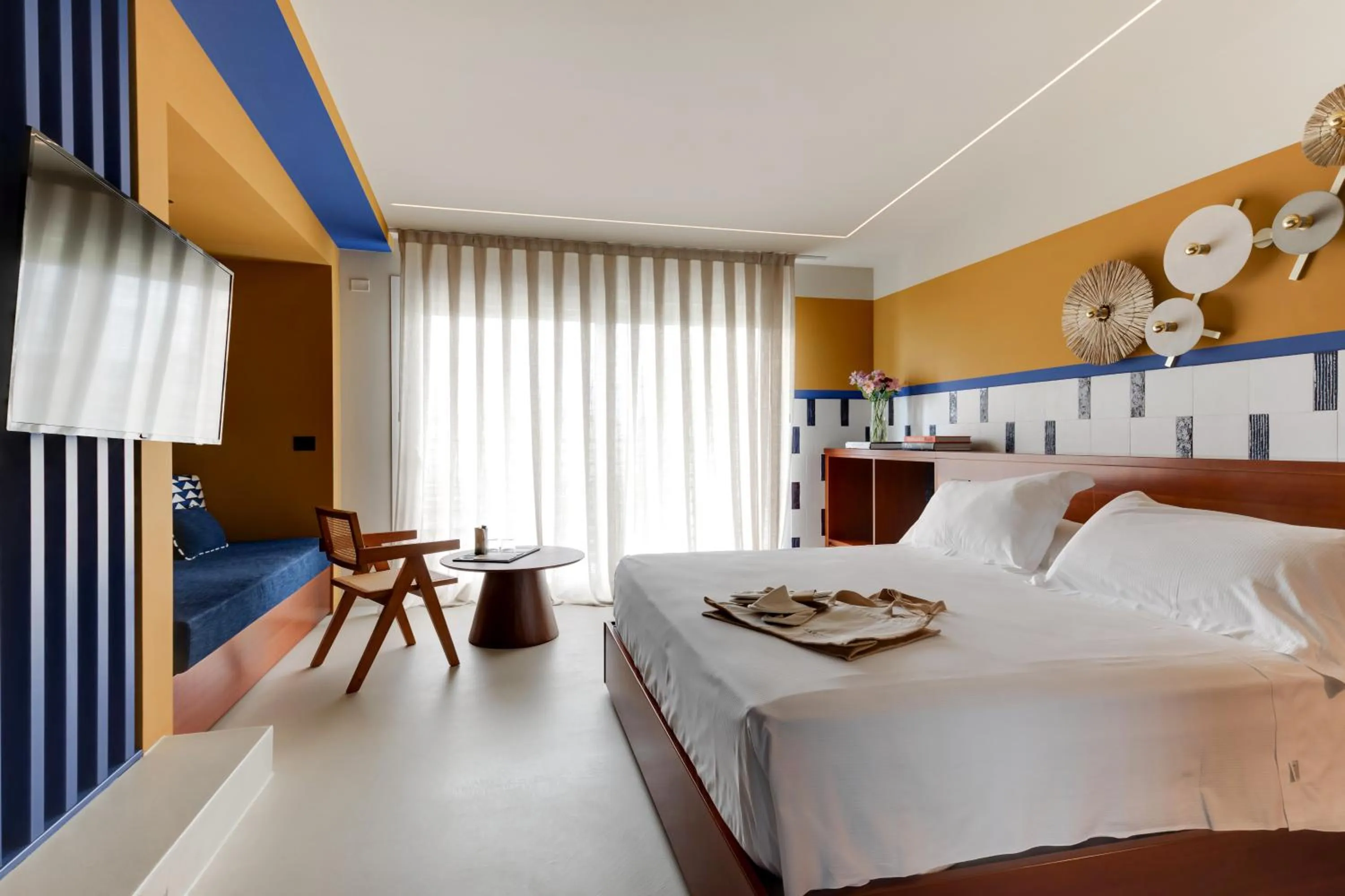 Photo of the whole room, Bed in MARITTIMO Milano Marittima