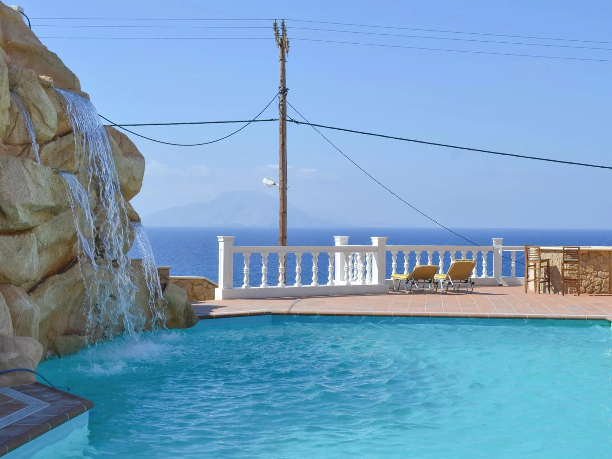 Swimming pool in Hotel Finiki View