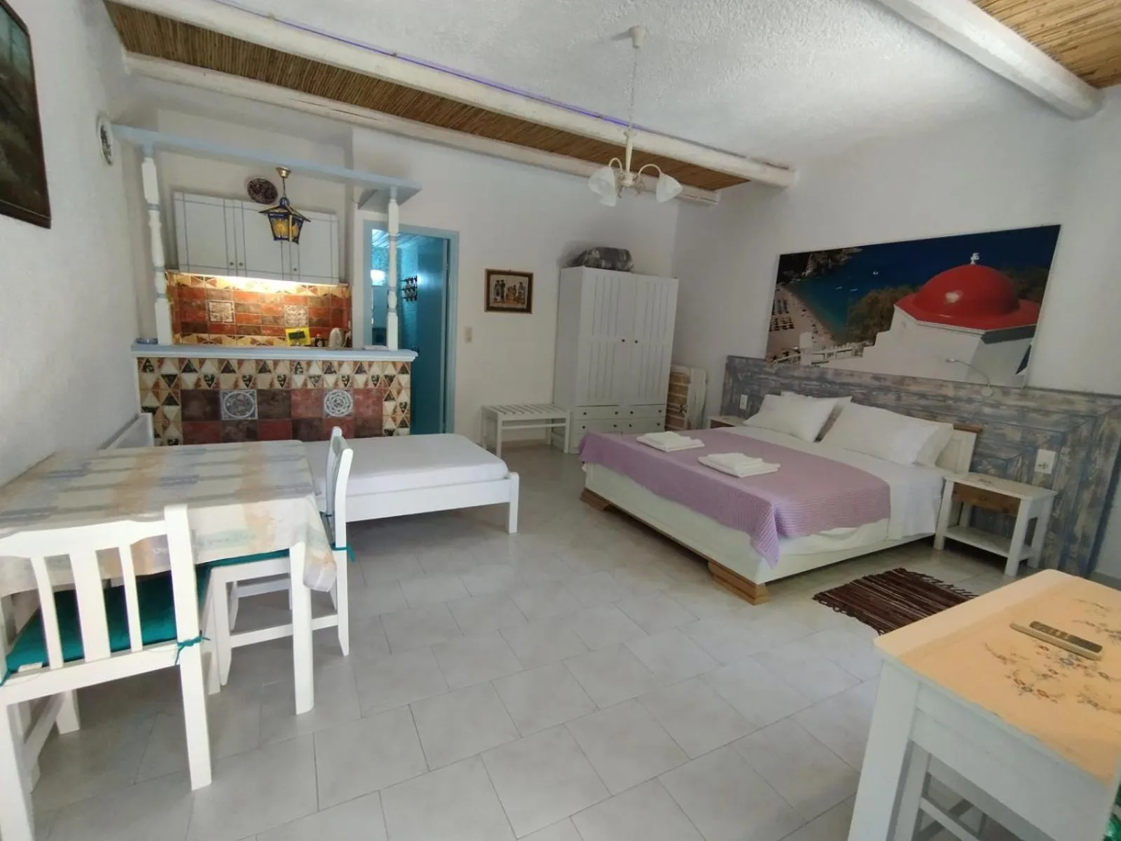 Bed in Hotel Finiki View