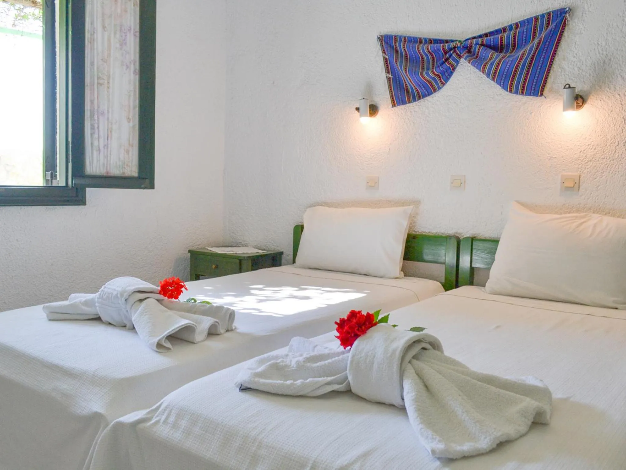 Decorative detail, Bed in Hotel Finiki View