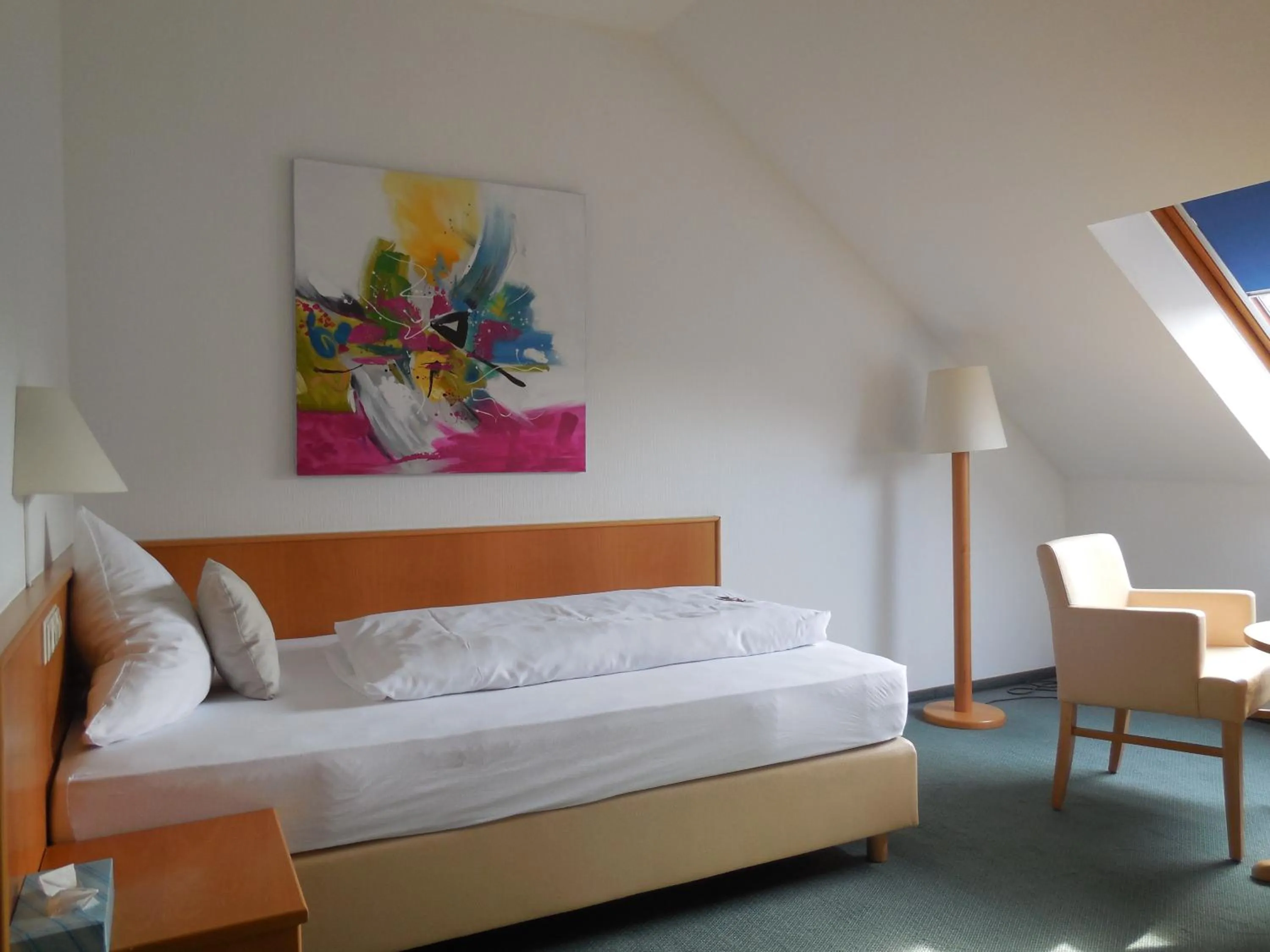 Photo of the whole room, Bed in Hotel Schober