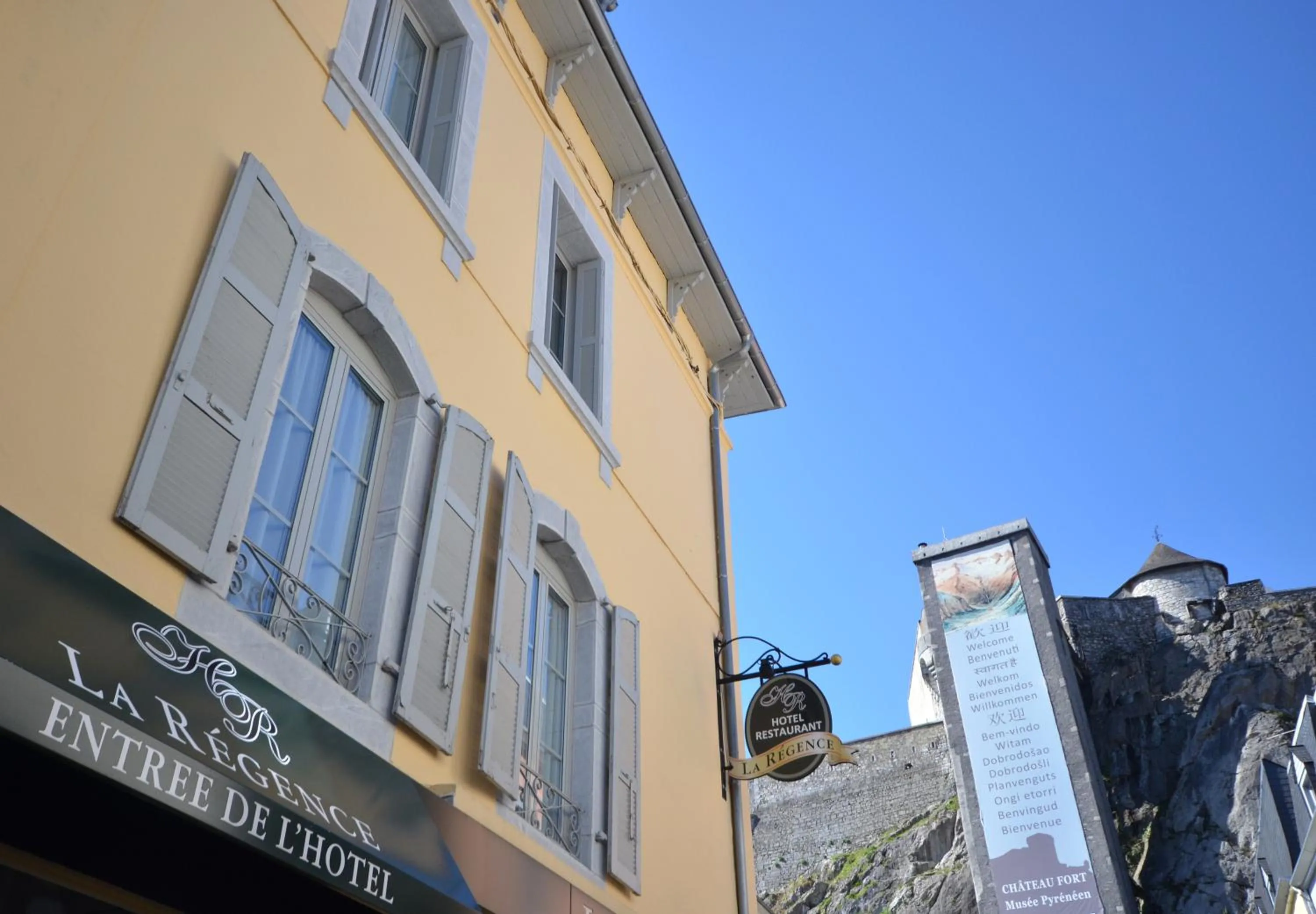 Facade/entrance, Property Building in Hotel Restaurant La Regence