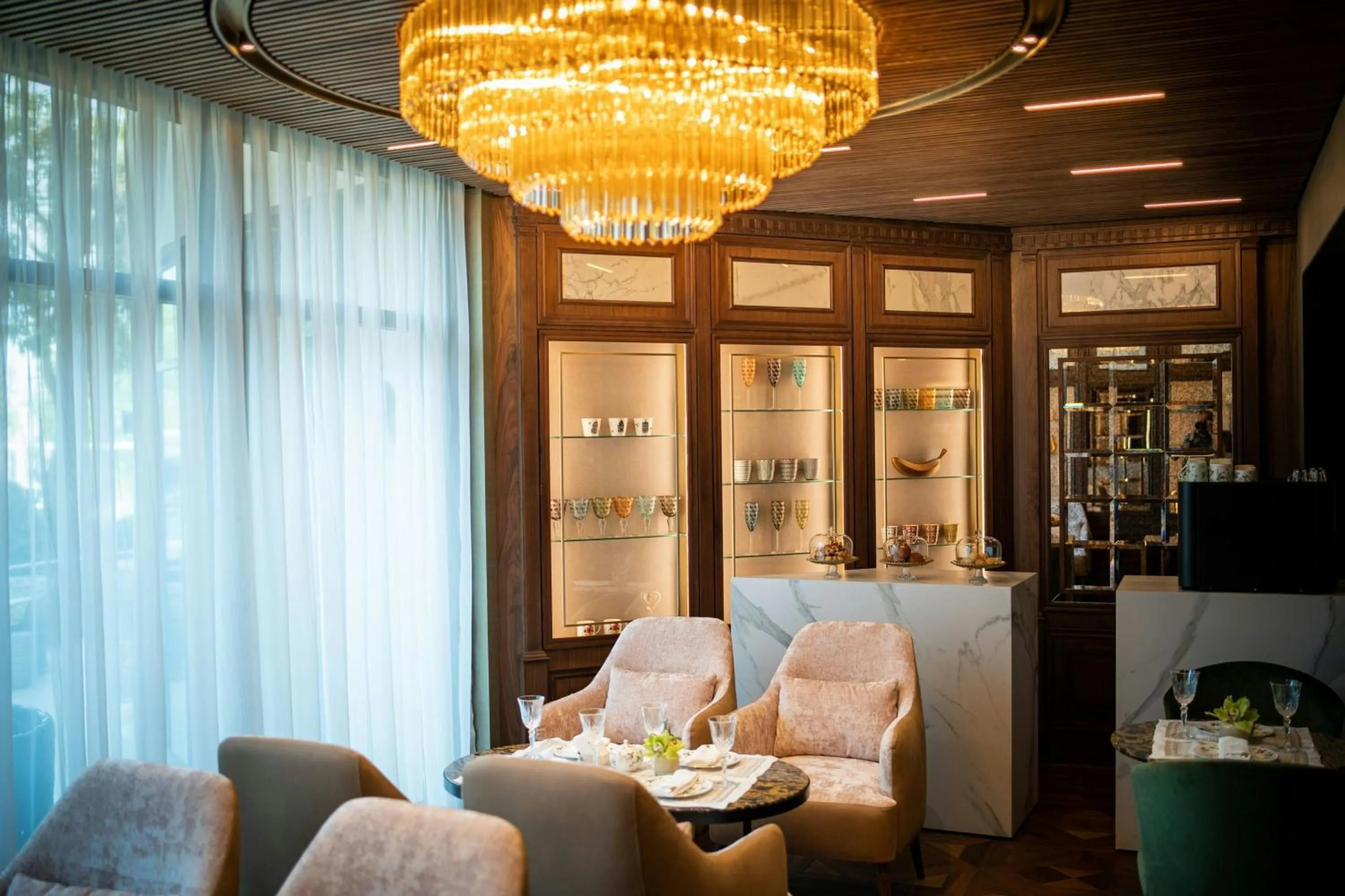 Restaurant/places to eat in The Ritz-Carlton, Bahrain